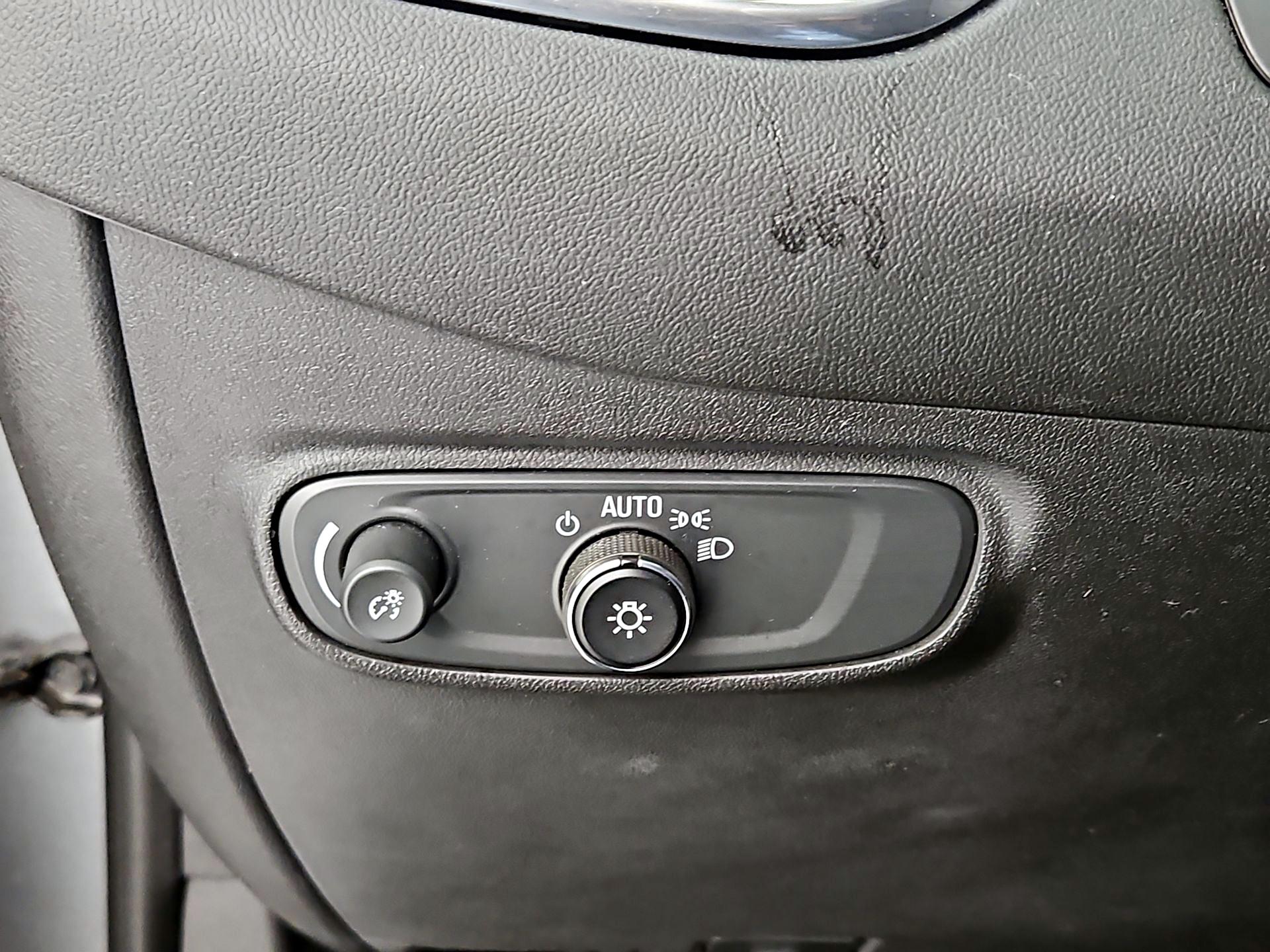 Thumbnail: 2023 Chevrolet Equinox - 13