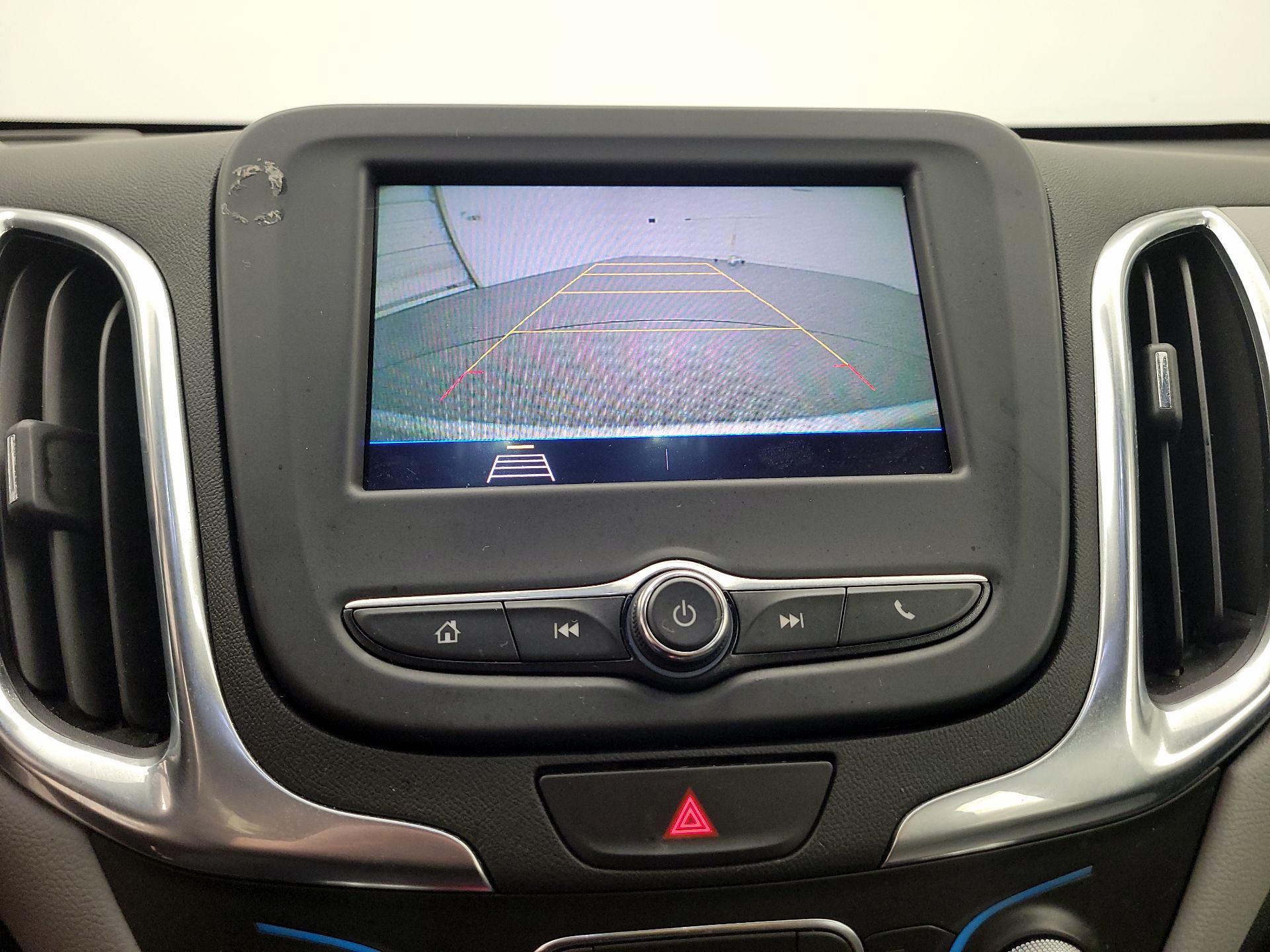 Thumbnail: 2021 Chevrolet Equinox - 14