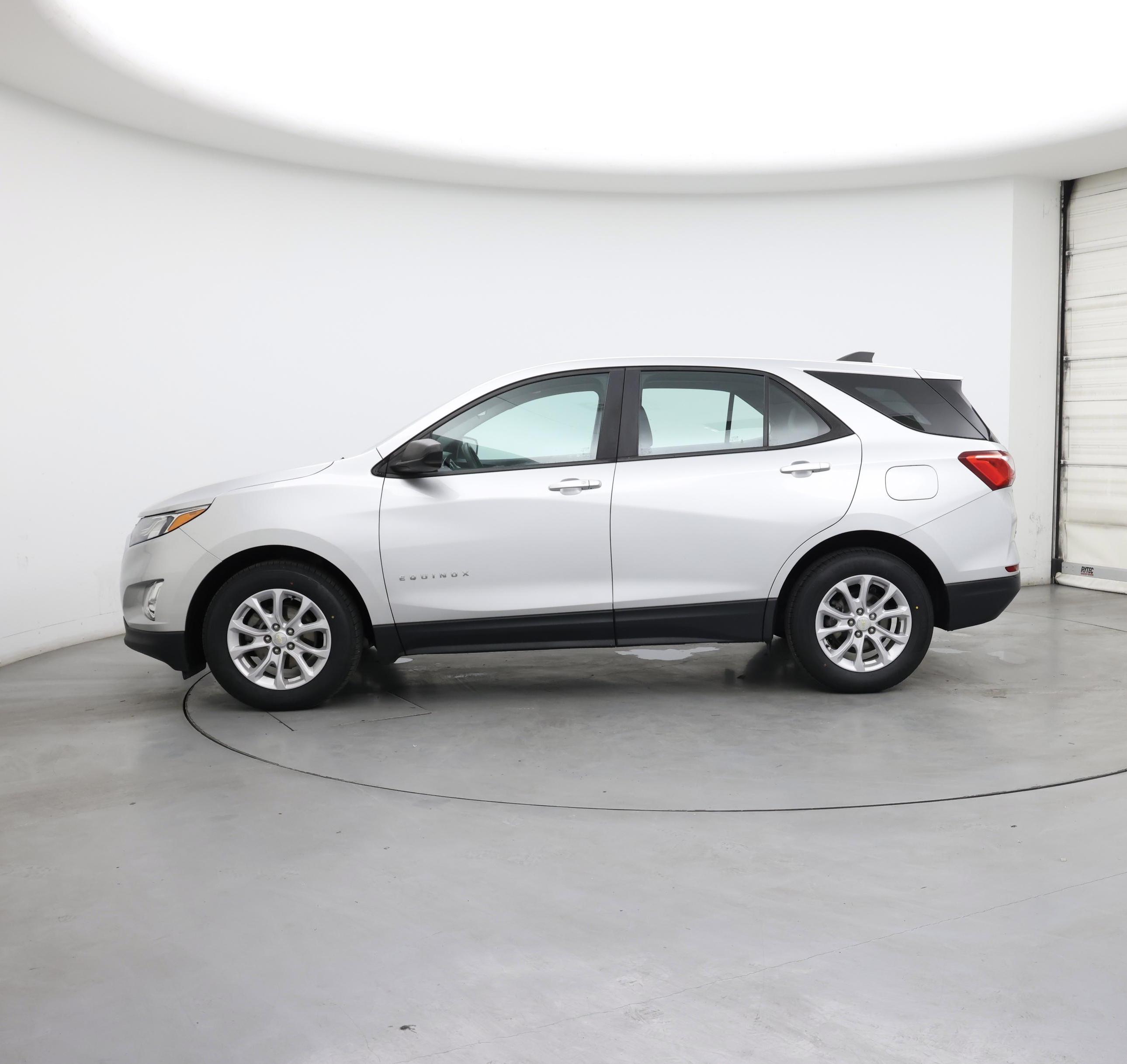 Thumbnail: 2021 Chevrolet Equinox - 3