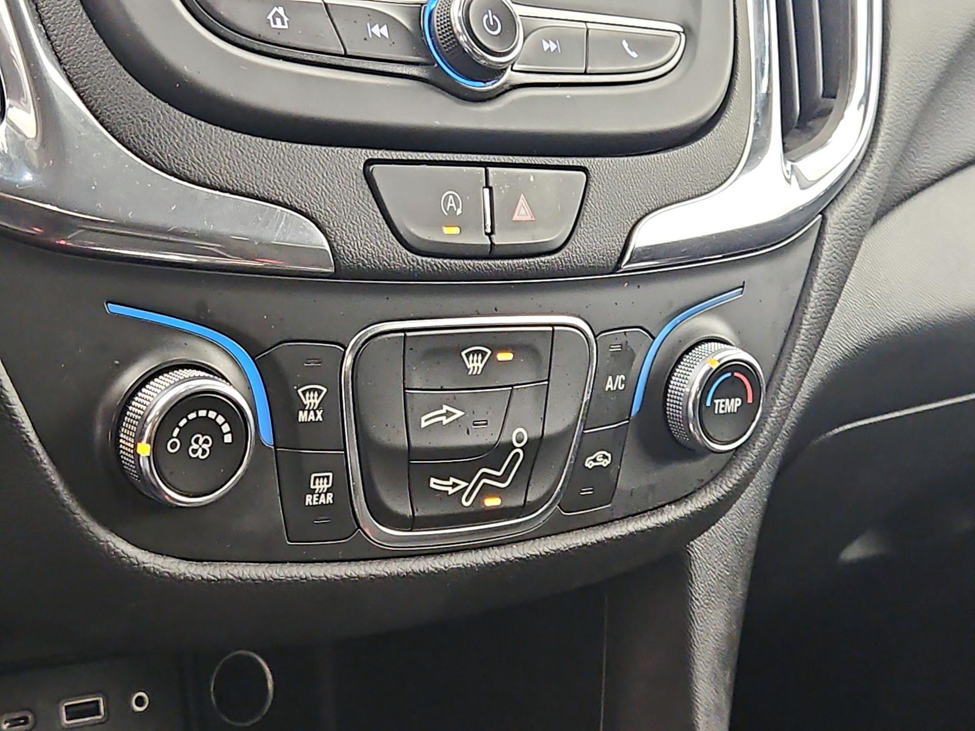 Thumbnail: 2022 Chevrolet Equinox - 16