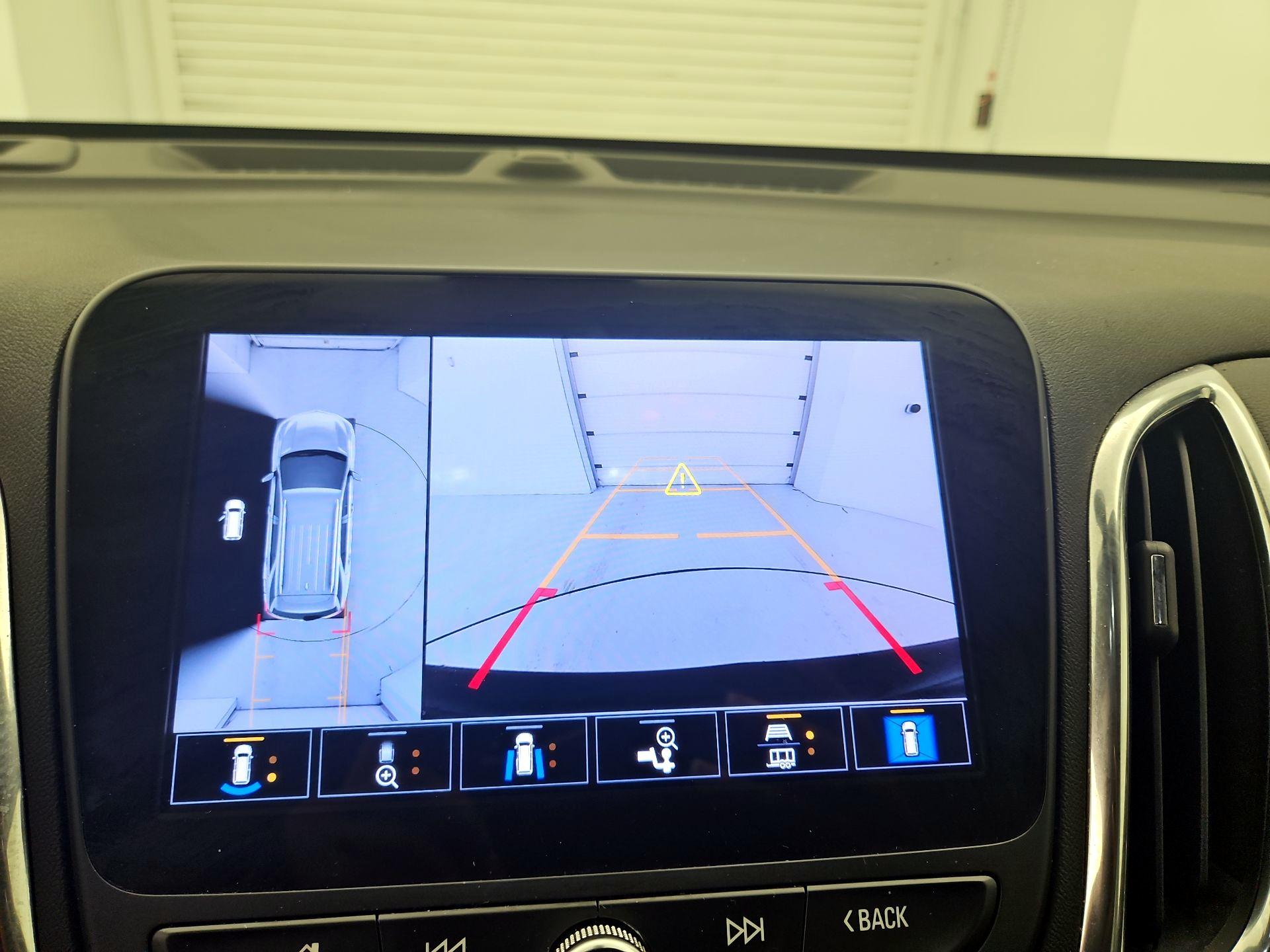 Thumbnail: 2022 Chevrolet Equinox - 14