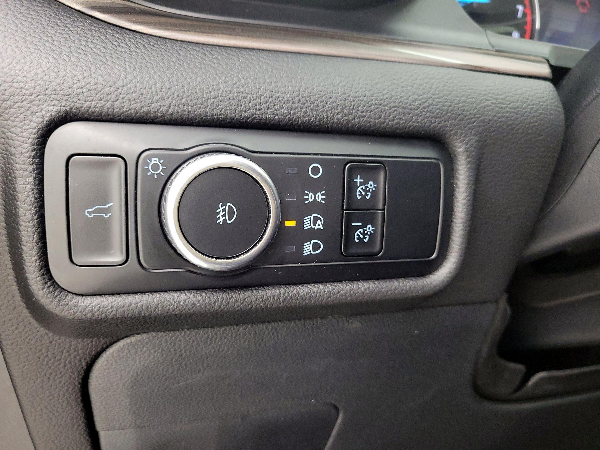 Thumbnail: 2023 Ford Explorer - 13