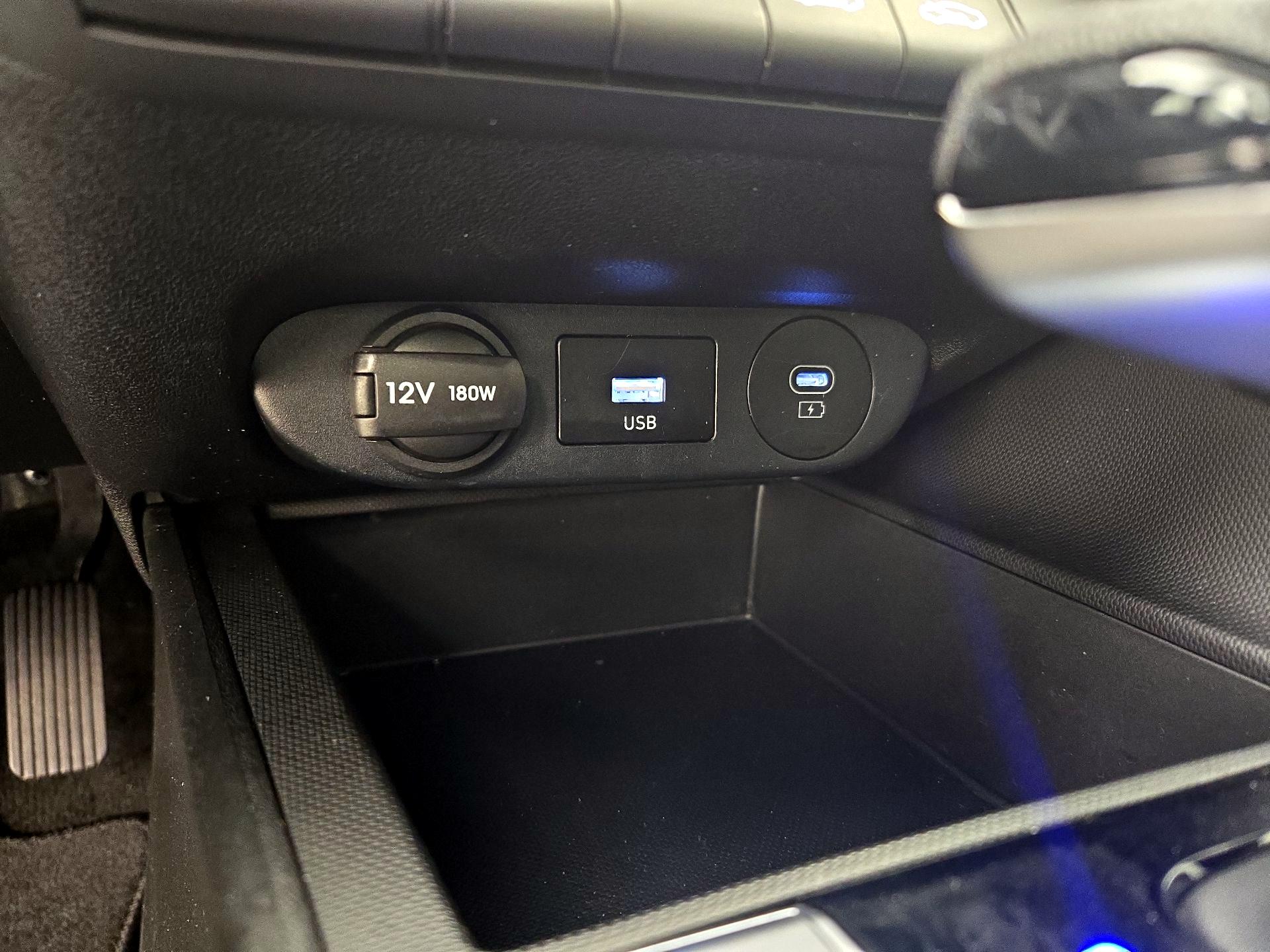 Thumbnail: 2025 Hyundai Elantra - 18