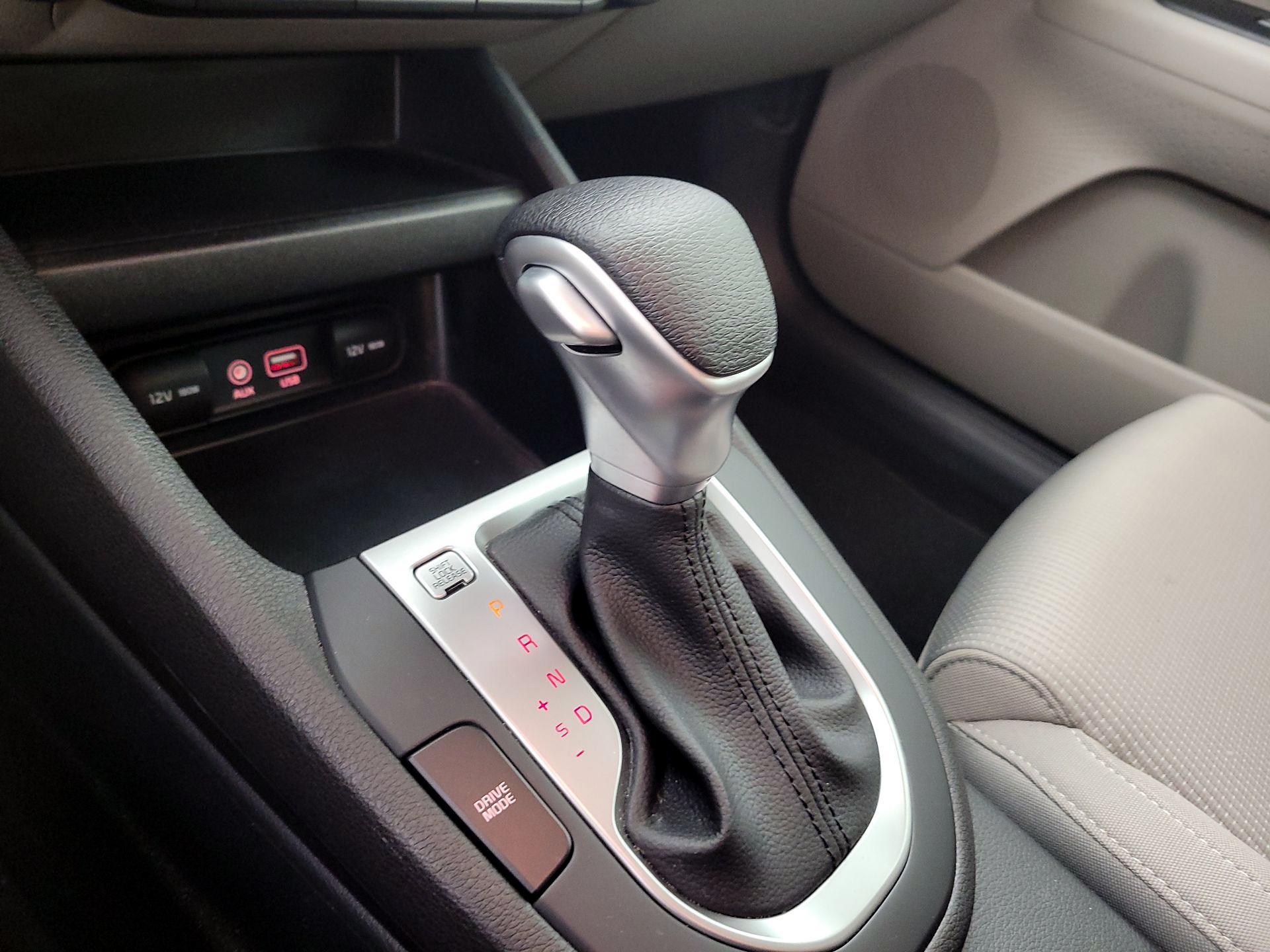 Thumbnail: 2020 Kia Forte - 17