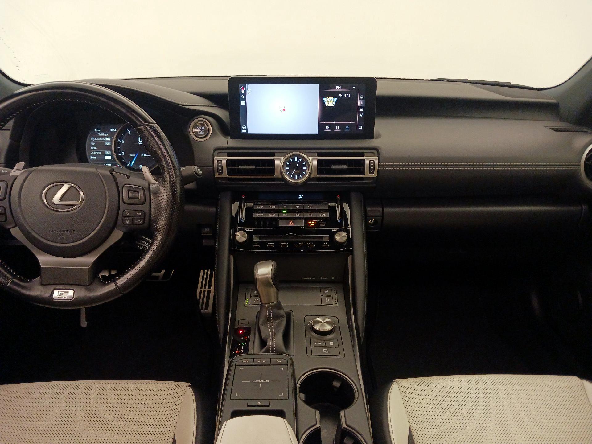 Thumbnail: 2022 Lexus IS - 9