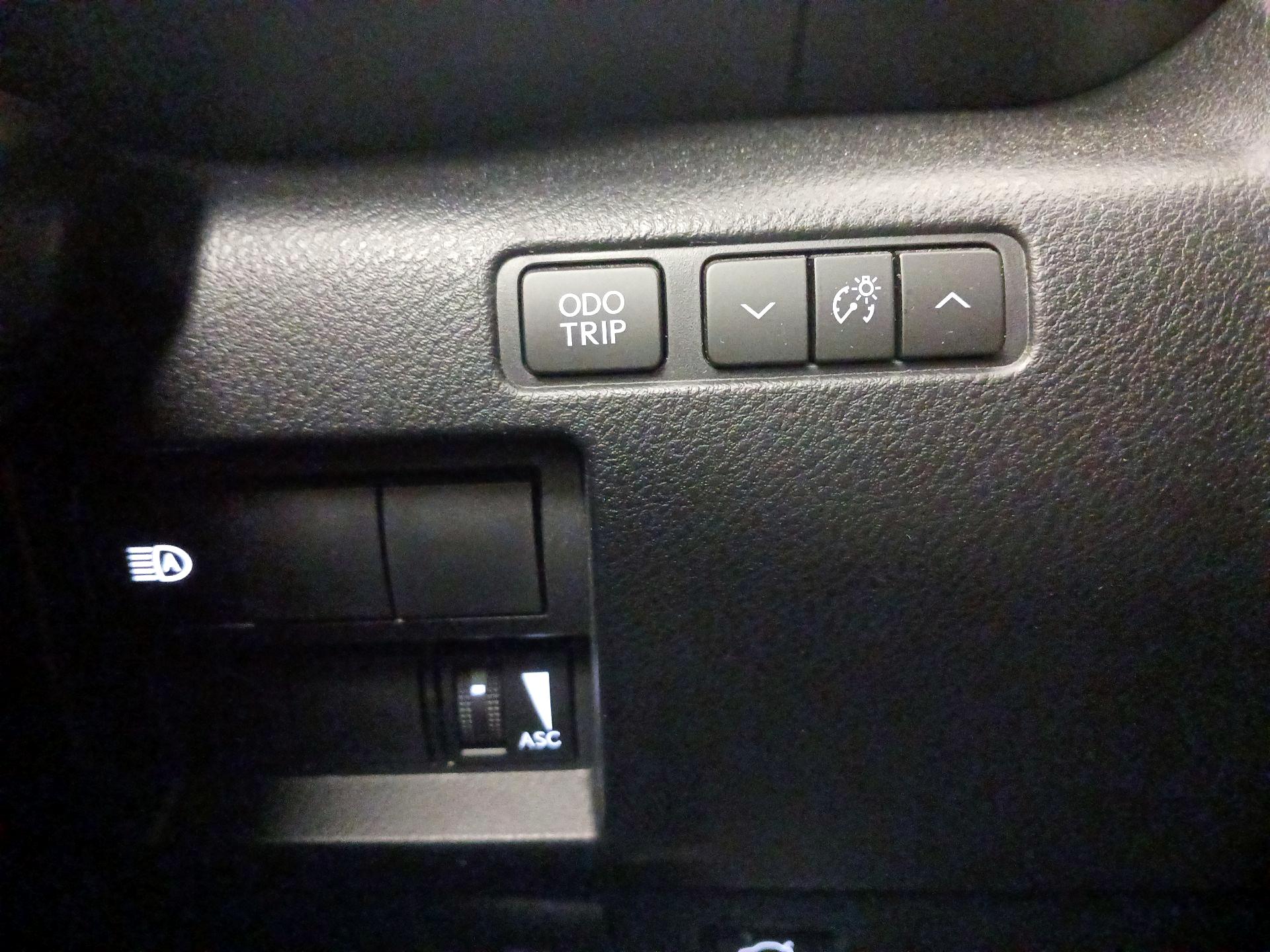 Thumbnail: 2022 Lexus IS - 13