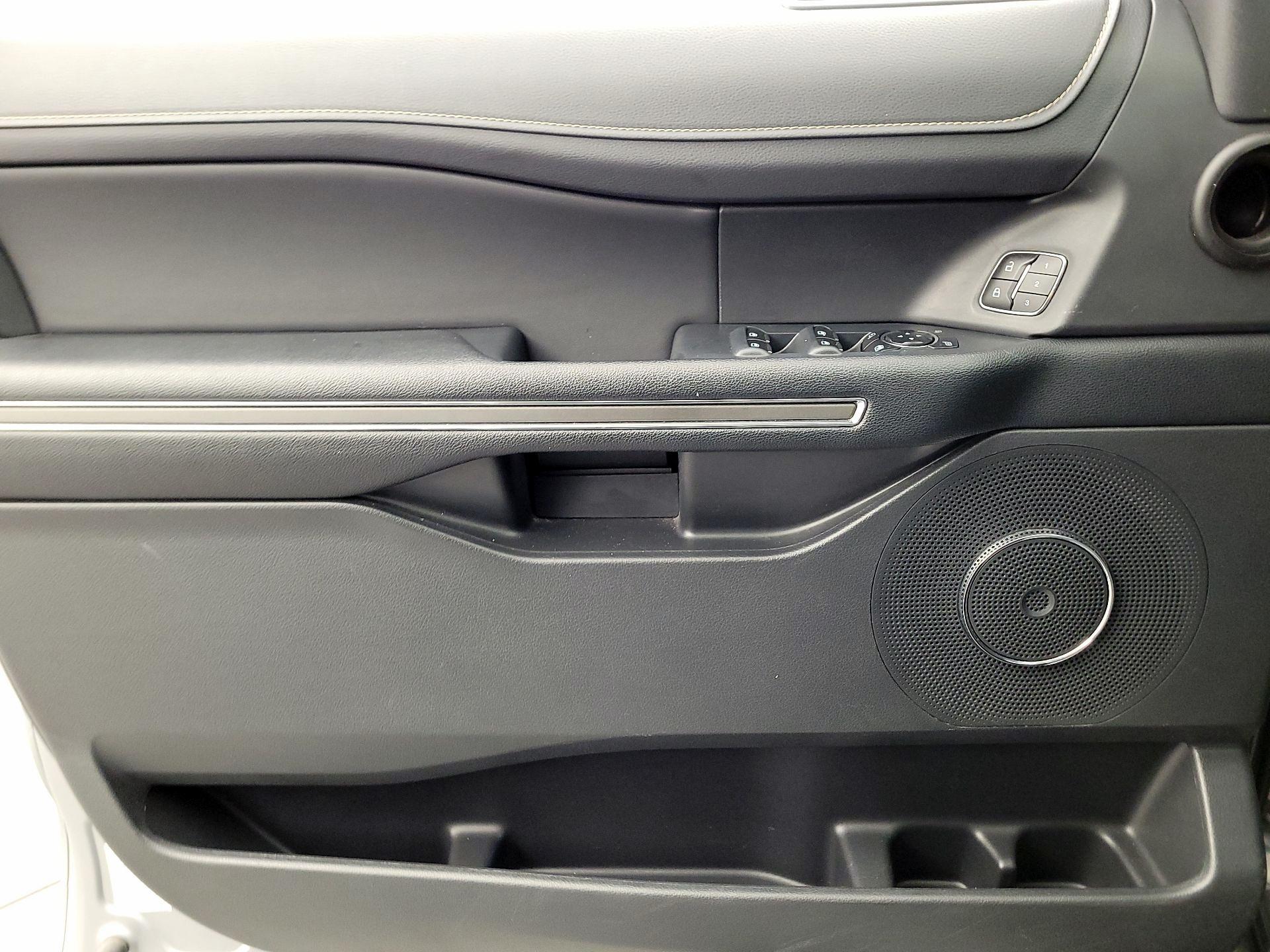 Thumbnail: 2023 Ford Expedition - 12