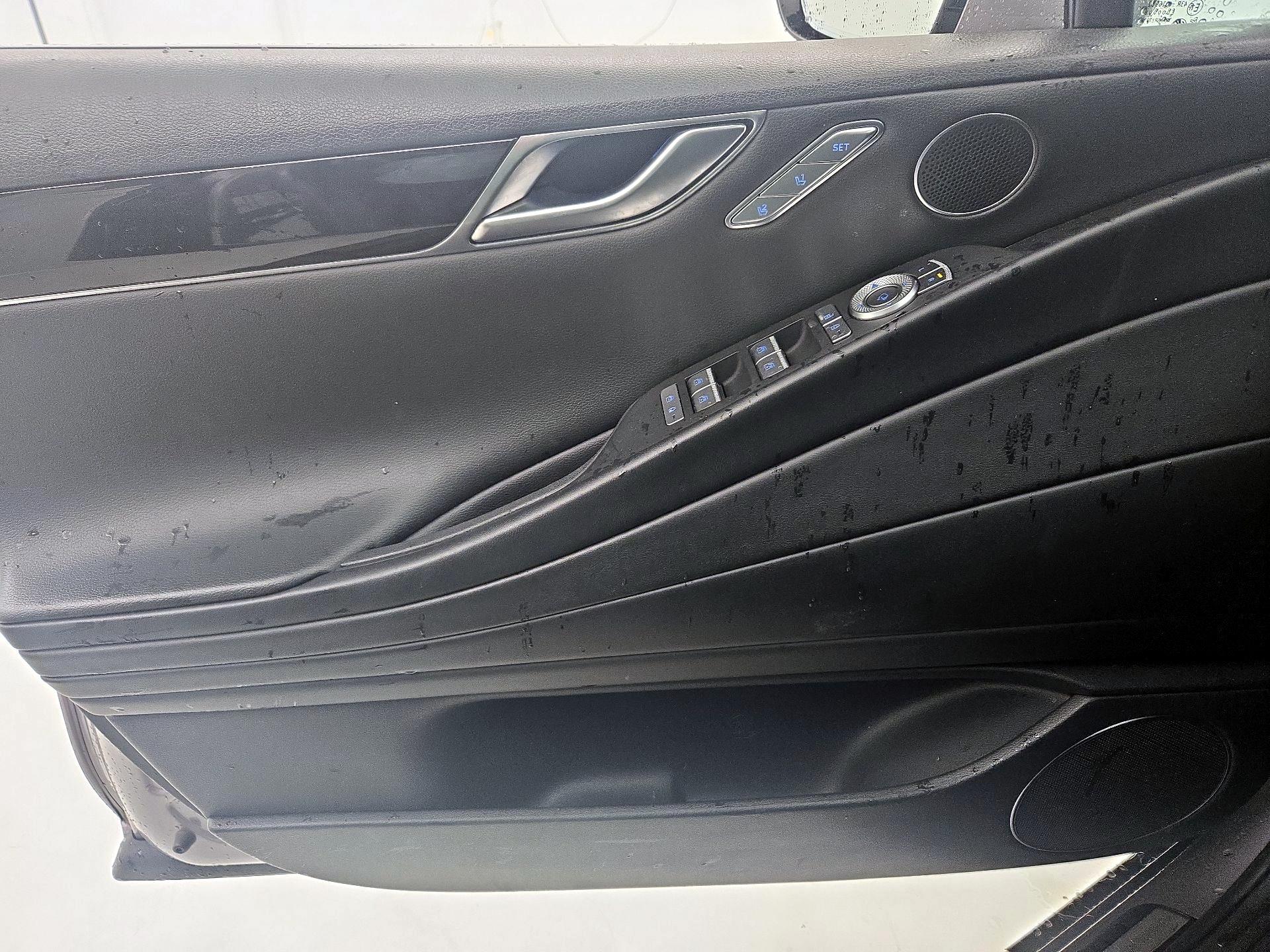 Thumbnail: 2023 Genesis G80 - 12