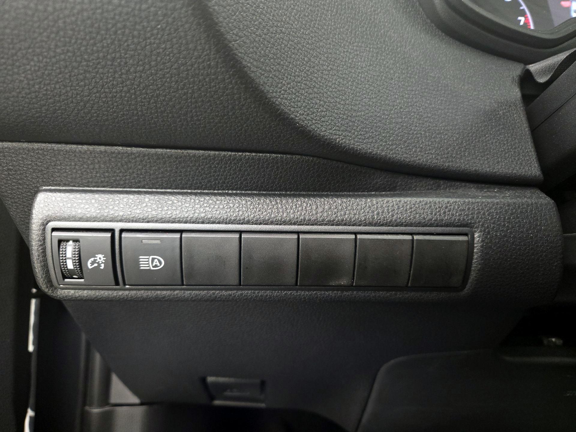 Thumbnail: 2025 Toyota Corolla - 13