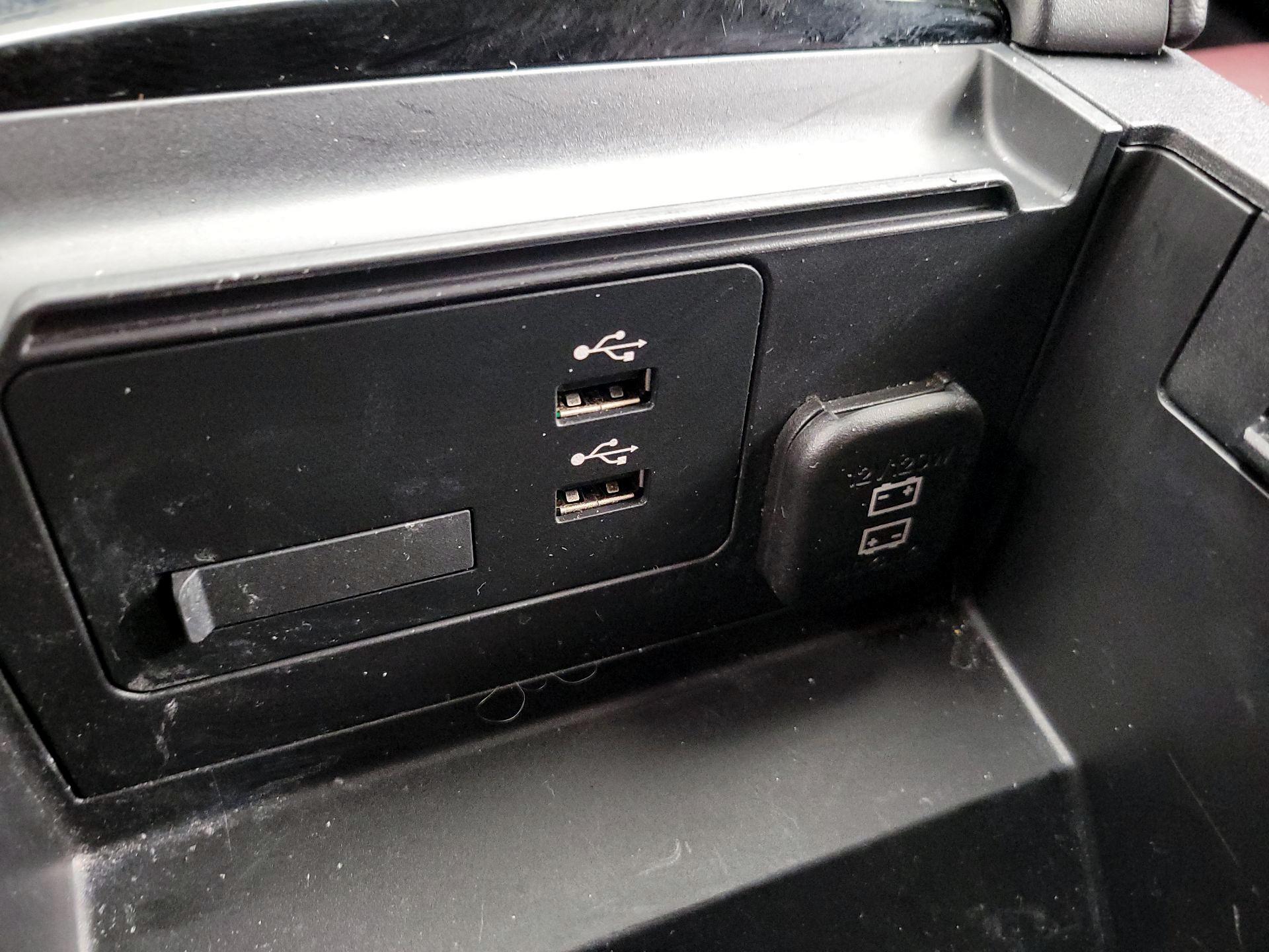 Thumbnail: 2023 Mazda Mazda3 - 19