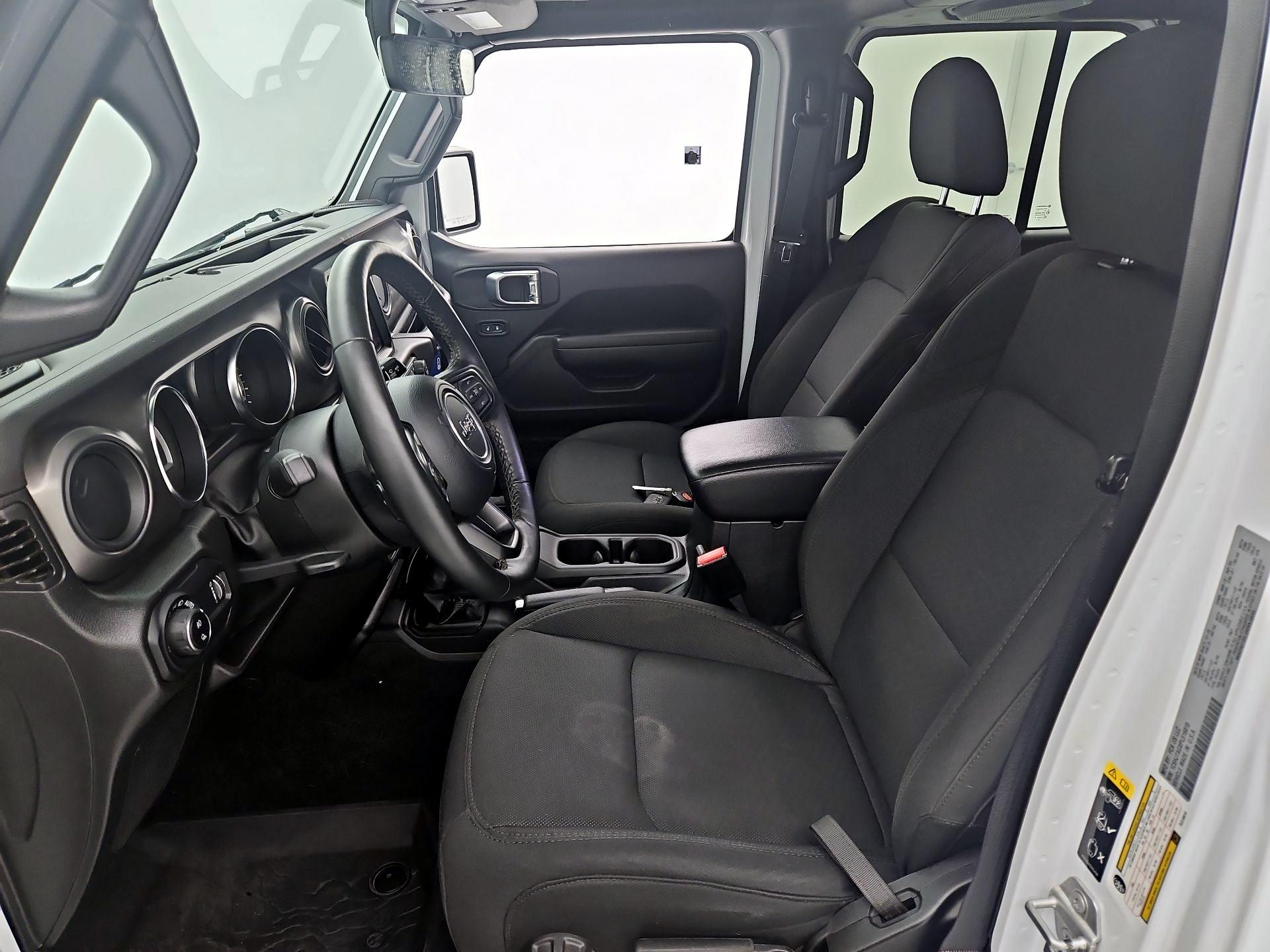 Thumbnail: 2023 Jeep Gladiator - 11