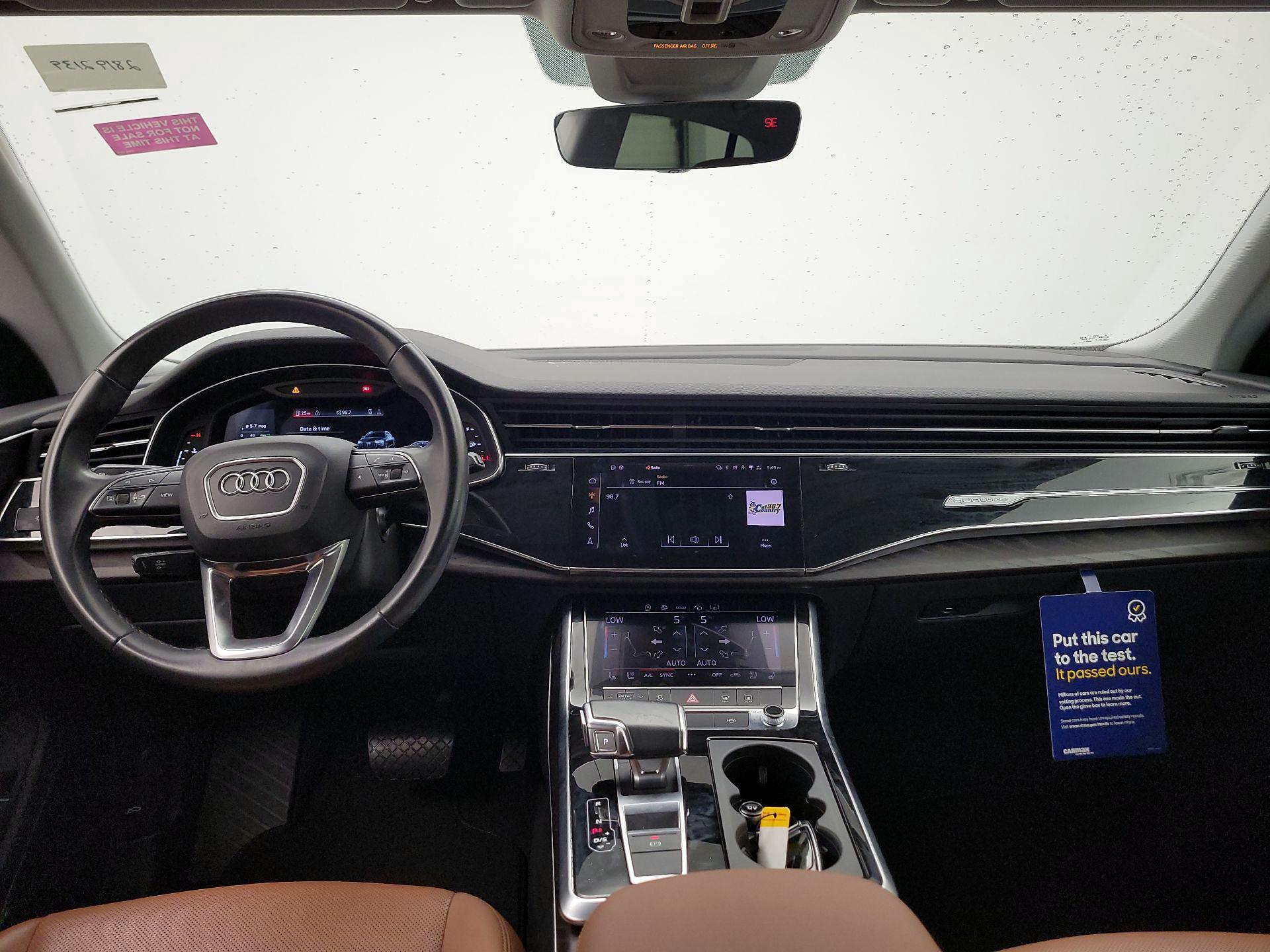 Thumbnail: 2021 Audi Q8 - 9