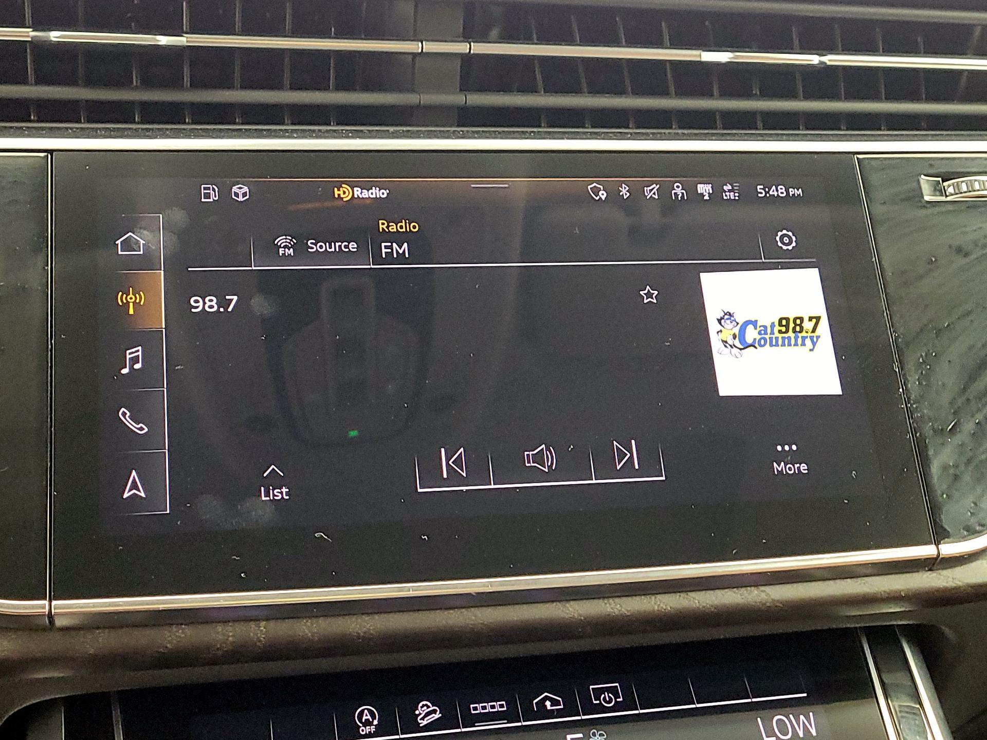 Thumbnail: 2021 Audi Q8 - 15