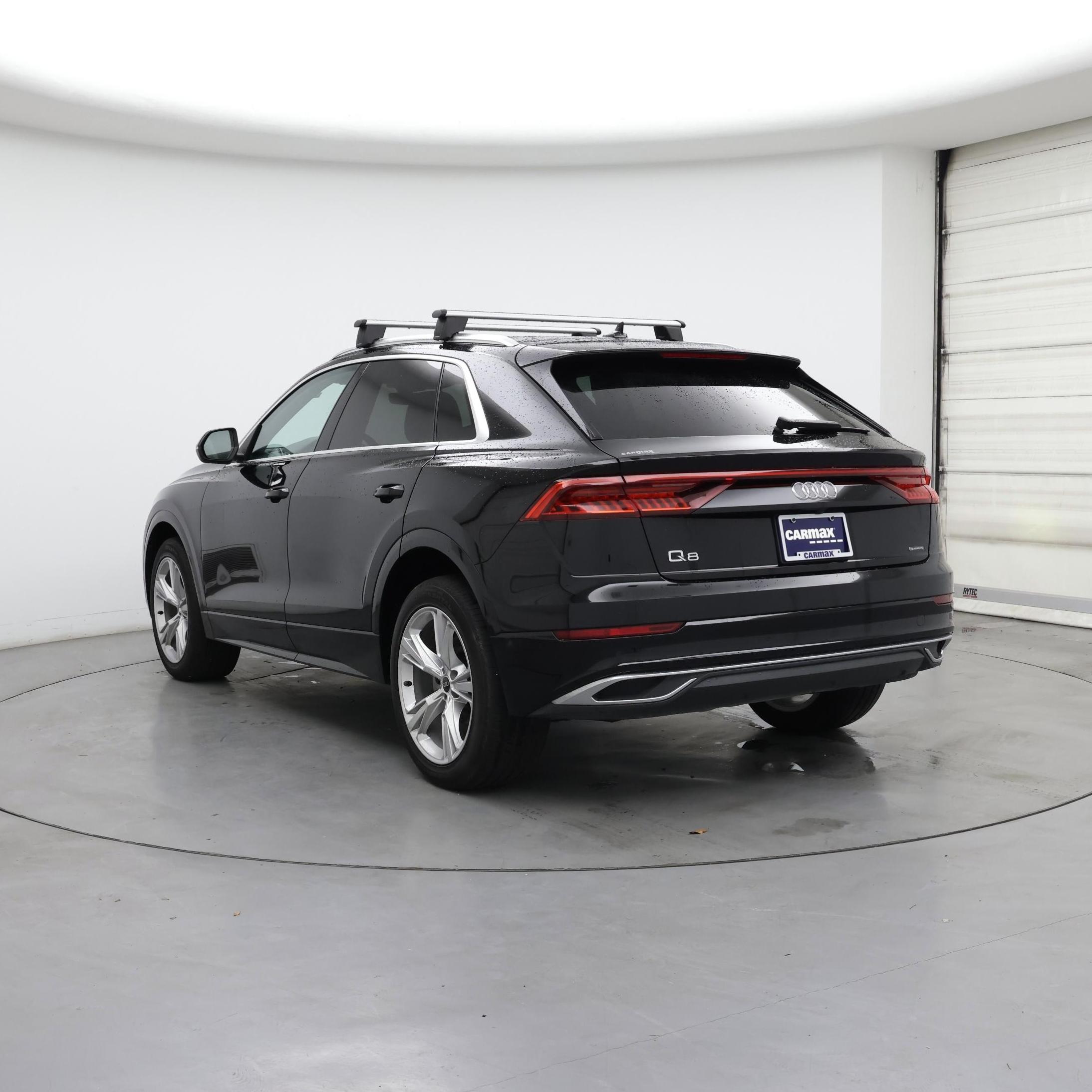 Thumbnail: 2021 Audi Q8 - 2