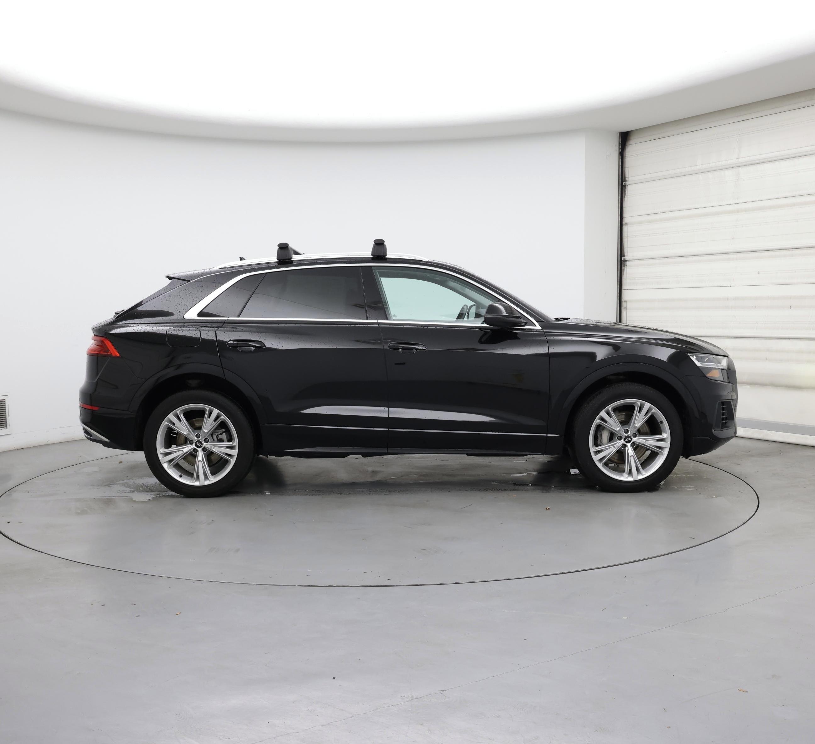 Thumbnail: 2021 Audi Q8 - 7