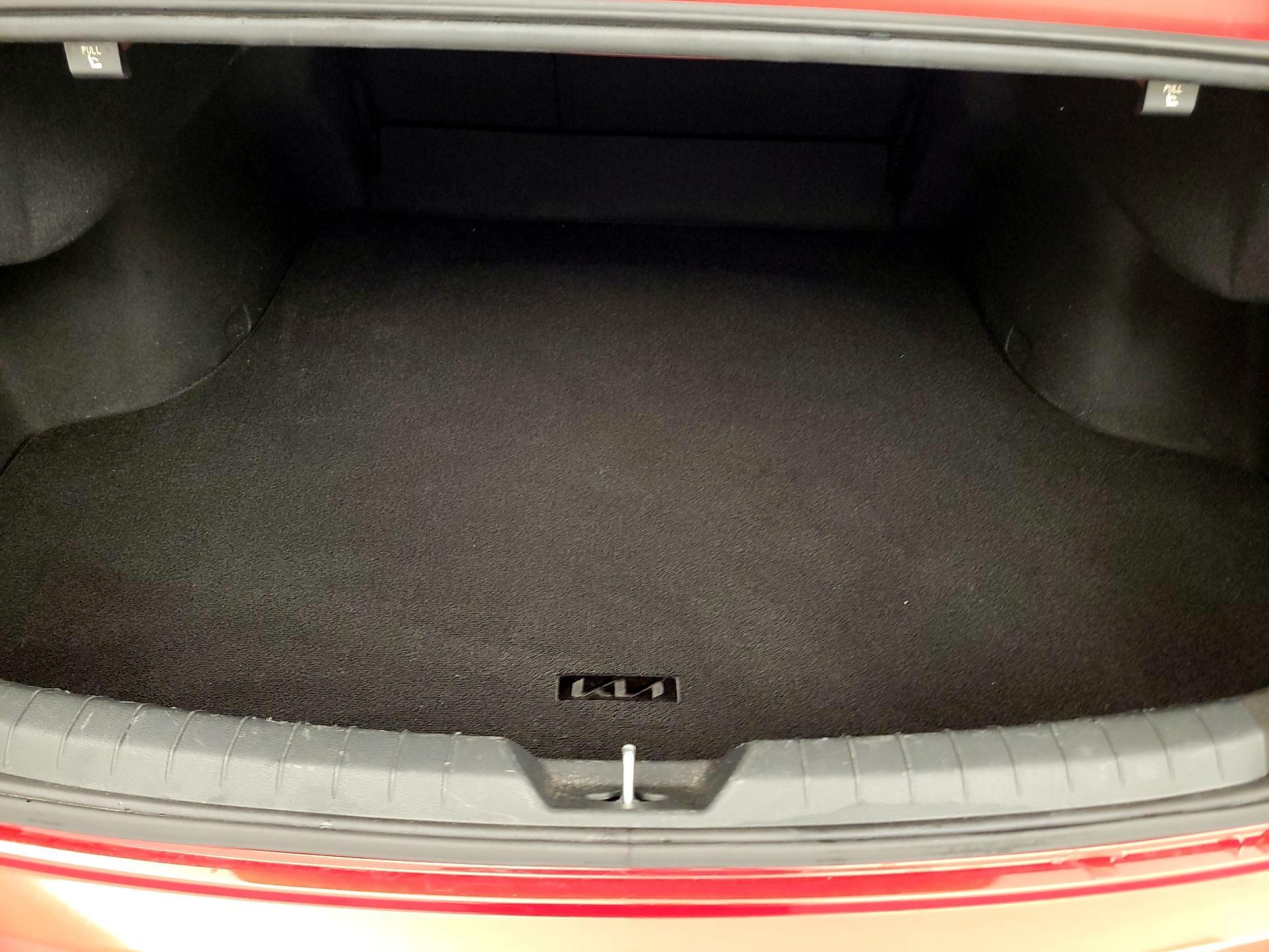 Thumbnail: 2025 Kia K5 - 16