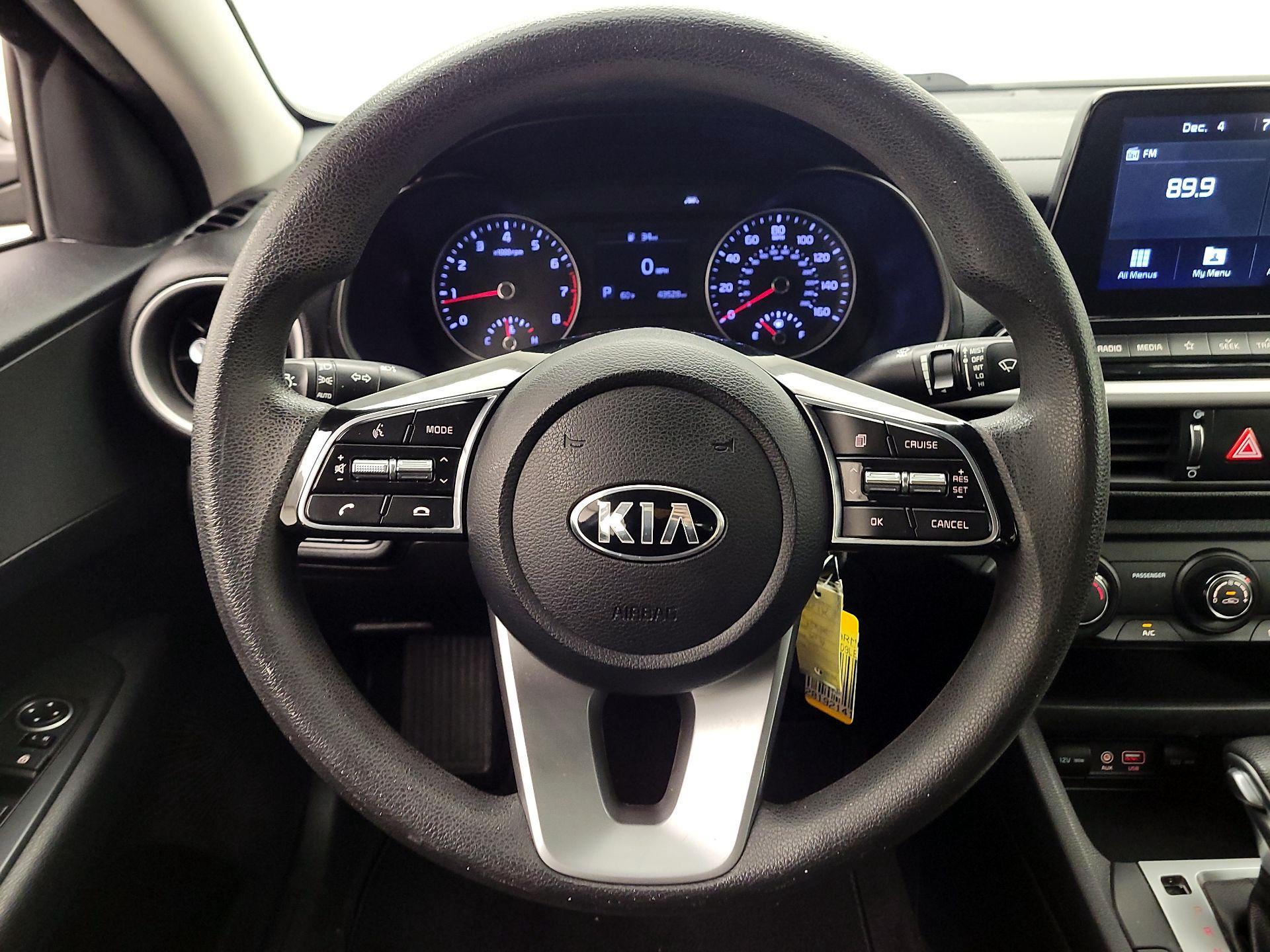 Thumbnail: 2020 Kia Forte - 10