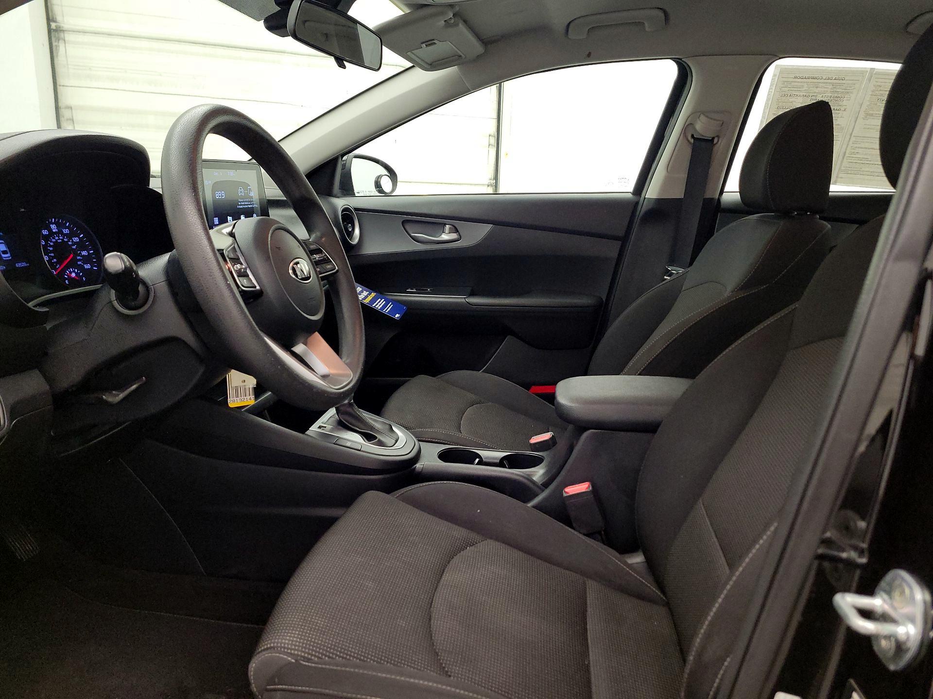 Thumbnail: 2020 Kia Forte - 11