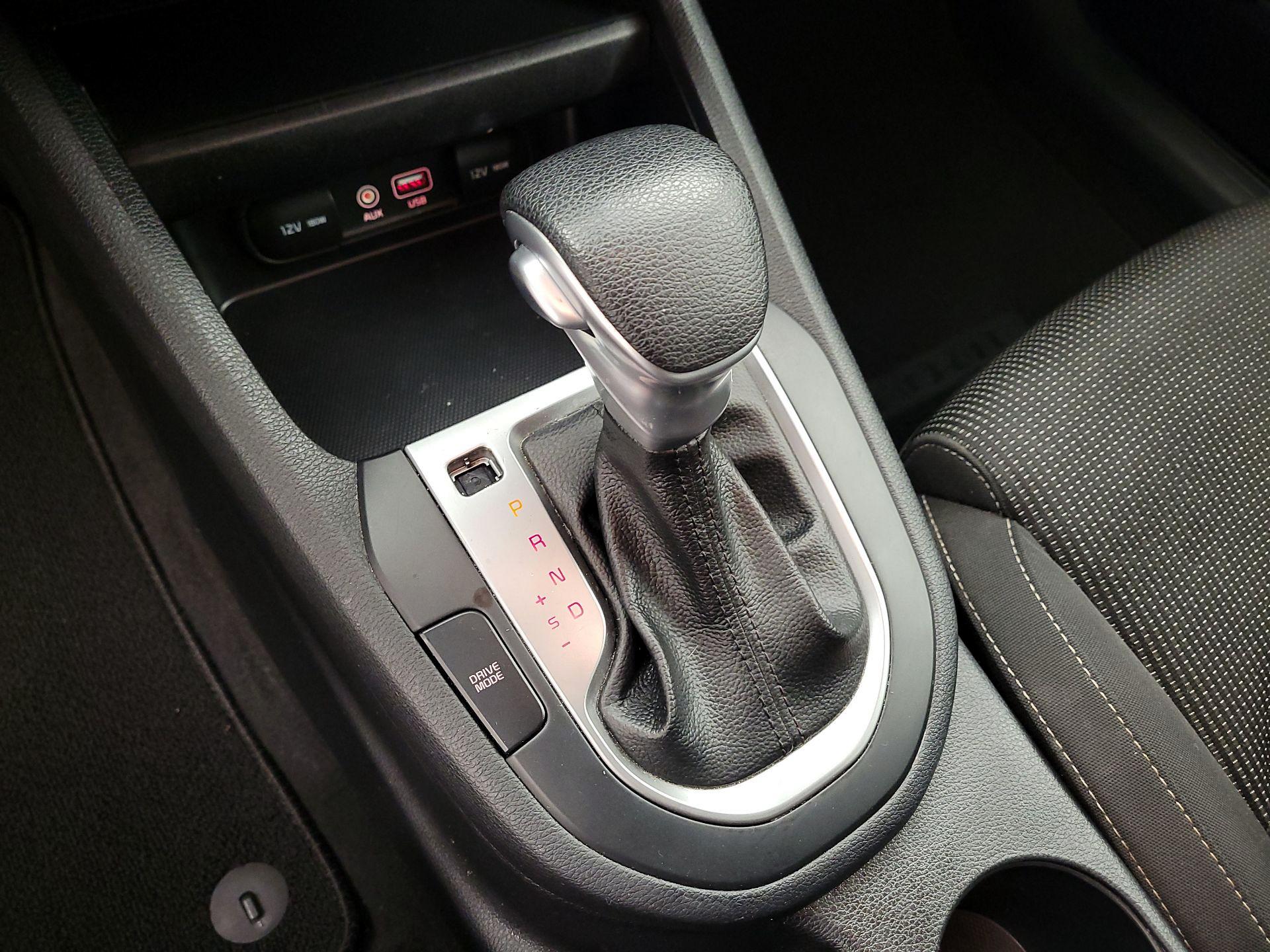 Thumbnail: 2020 Kia Forte - 17