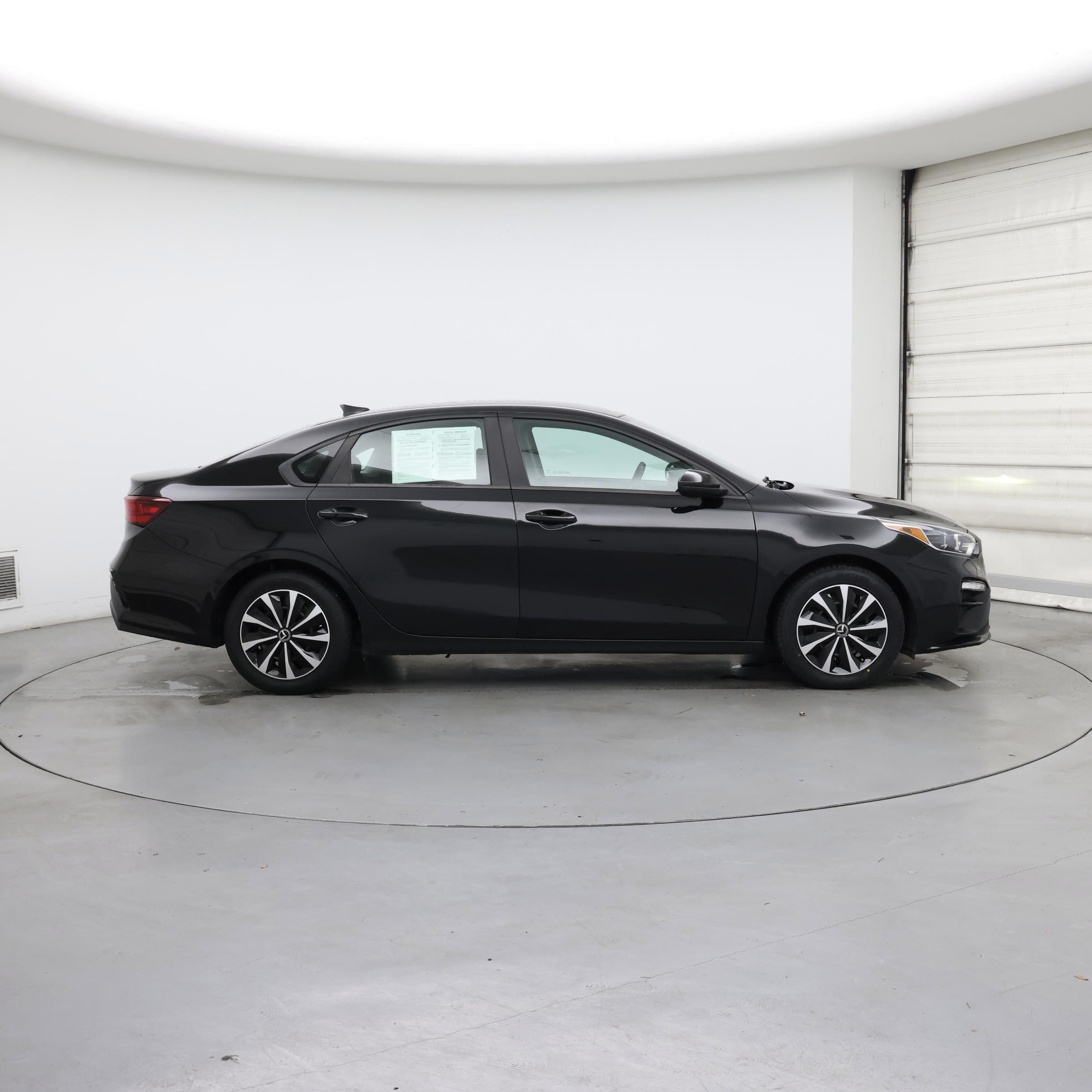 Thumbnail: 2020 Kia Forte - 7