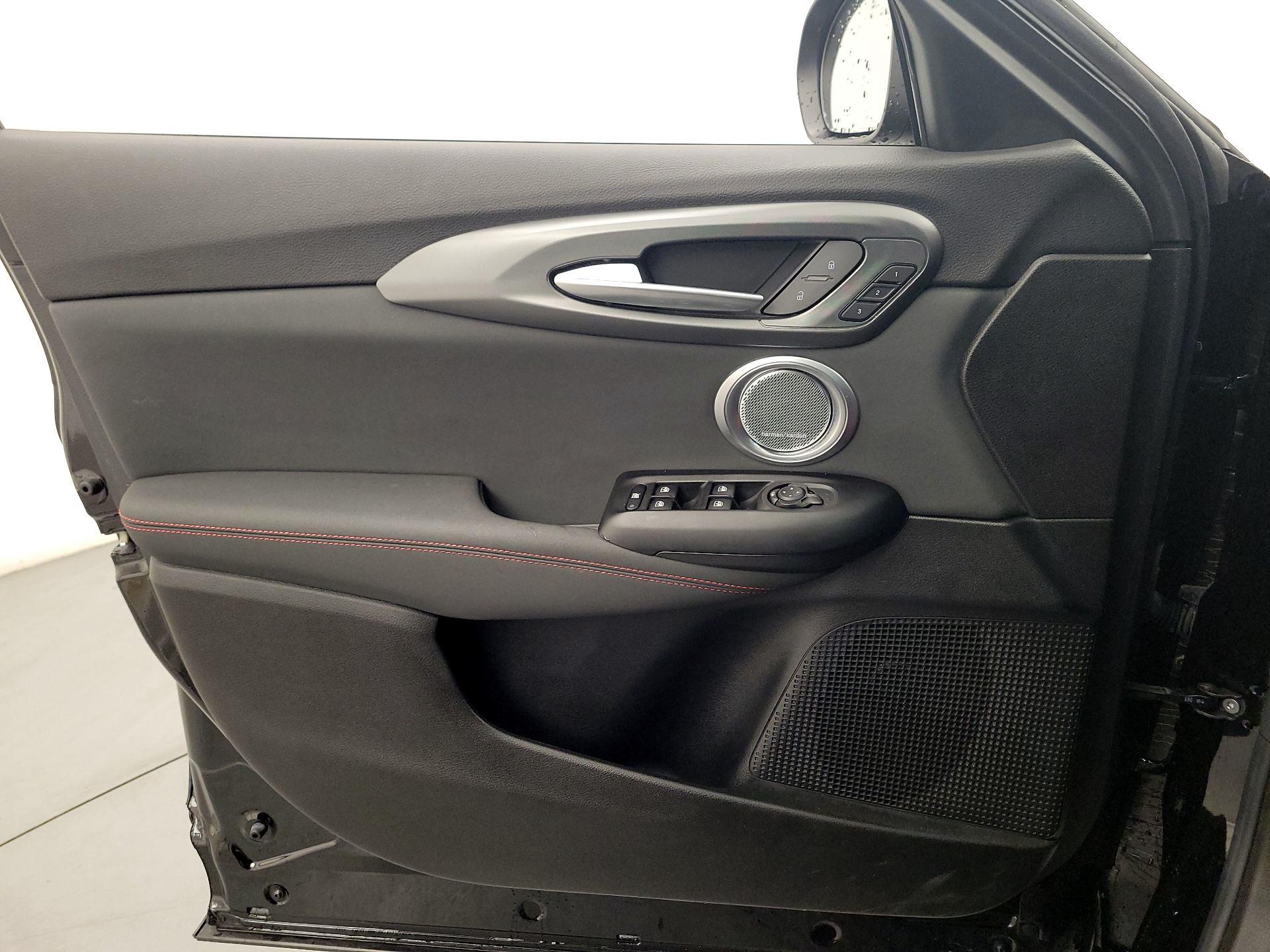 Thumbnail: 2024 Dodge Hornet - 12