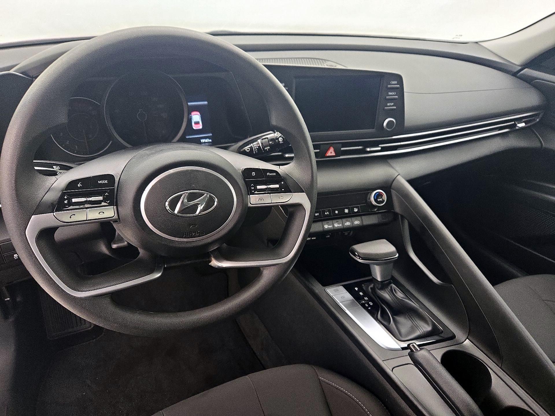 Thumbnail: 2023 Hyundai Elantra - 9