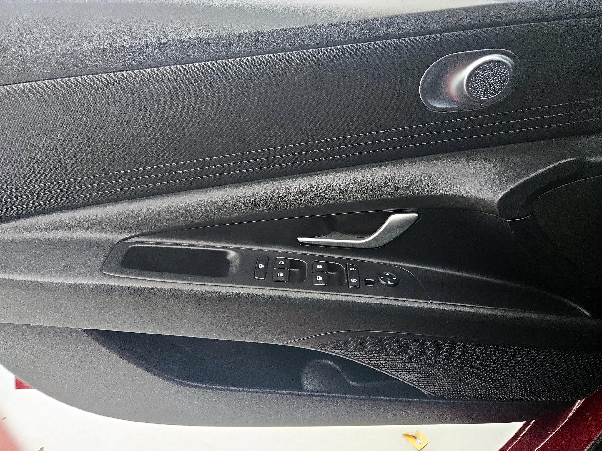 Thumbnail: 2023 Hyundai Elantra - 12