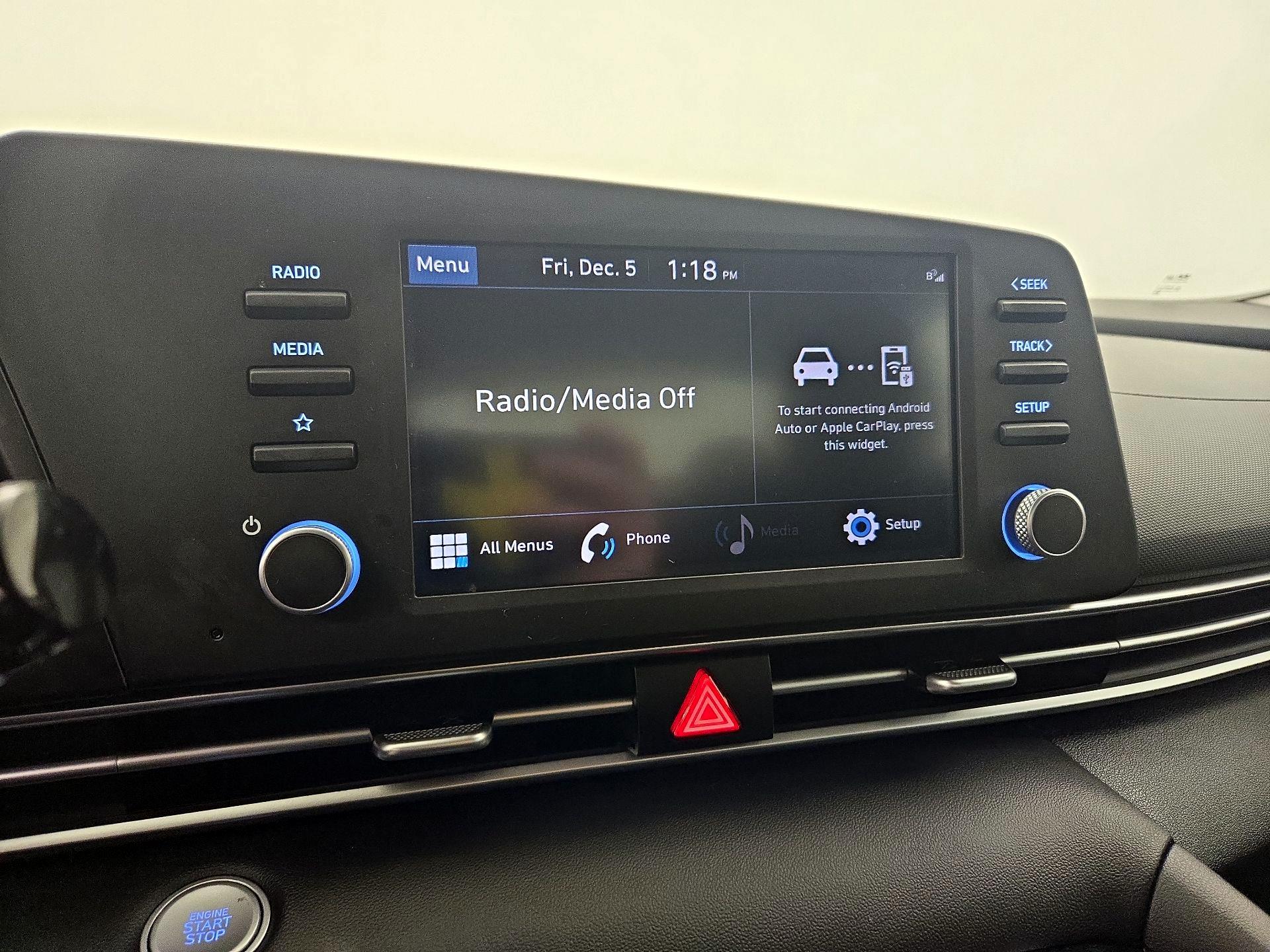 Thumbnail: 2023 Hyundai Elantra - 15