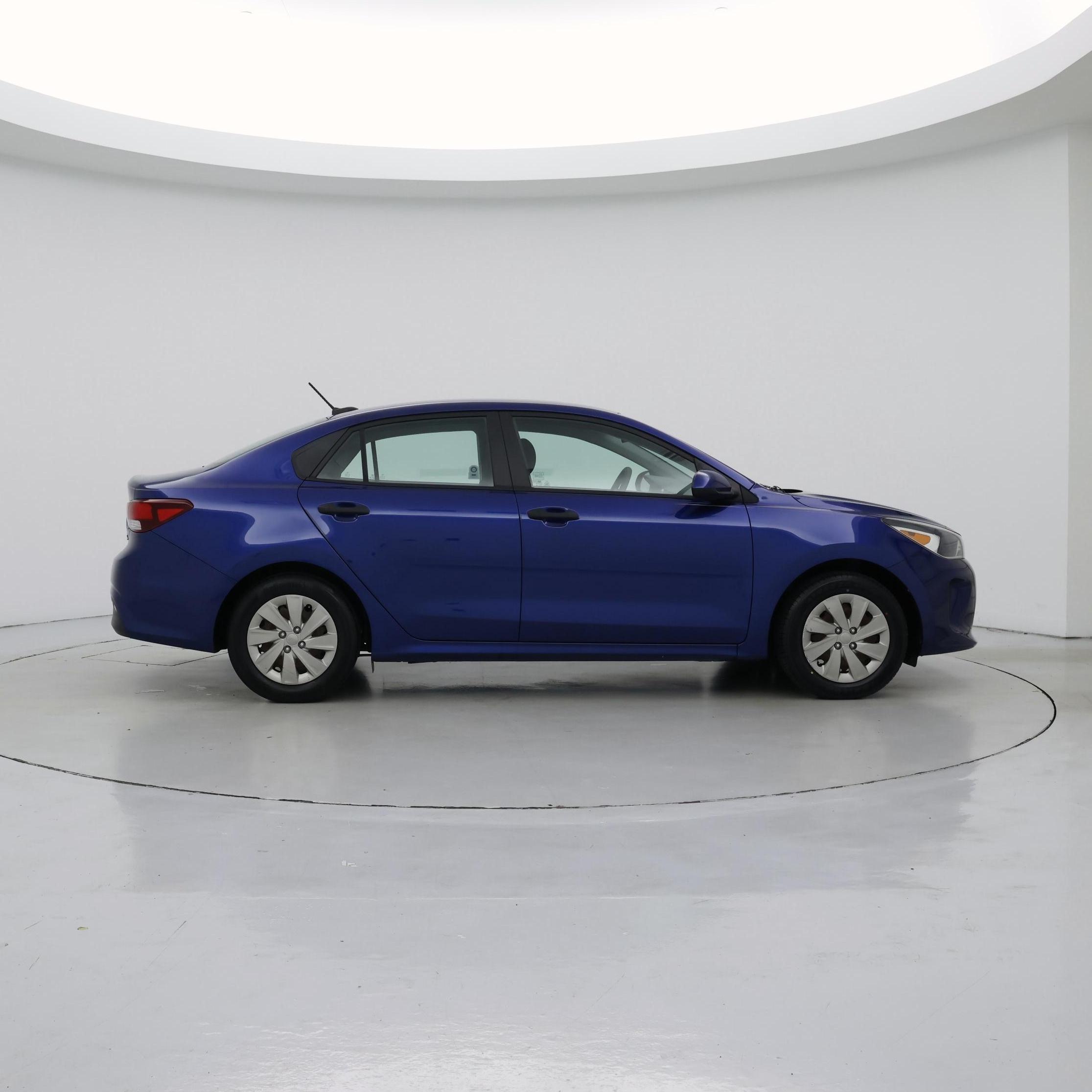 Thumbnail: 2020 Kia Rio - 7