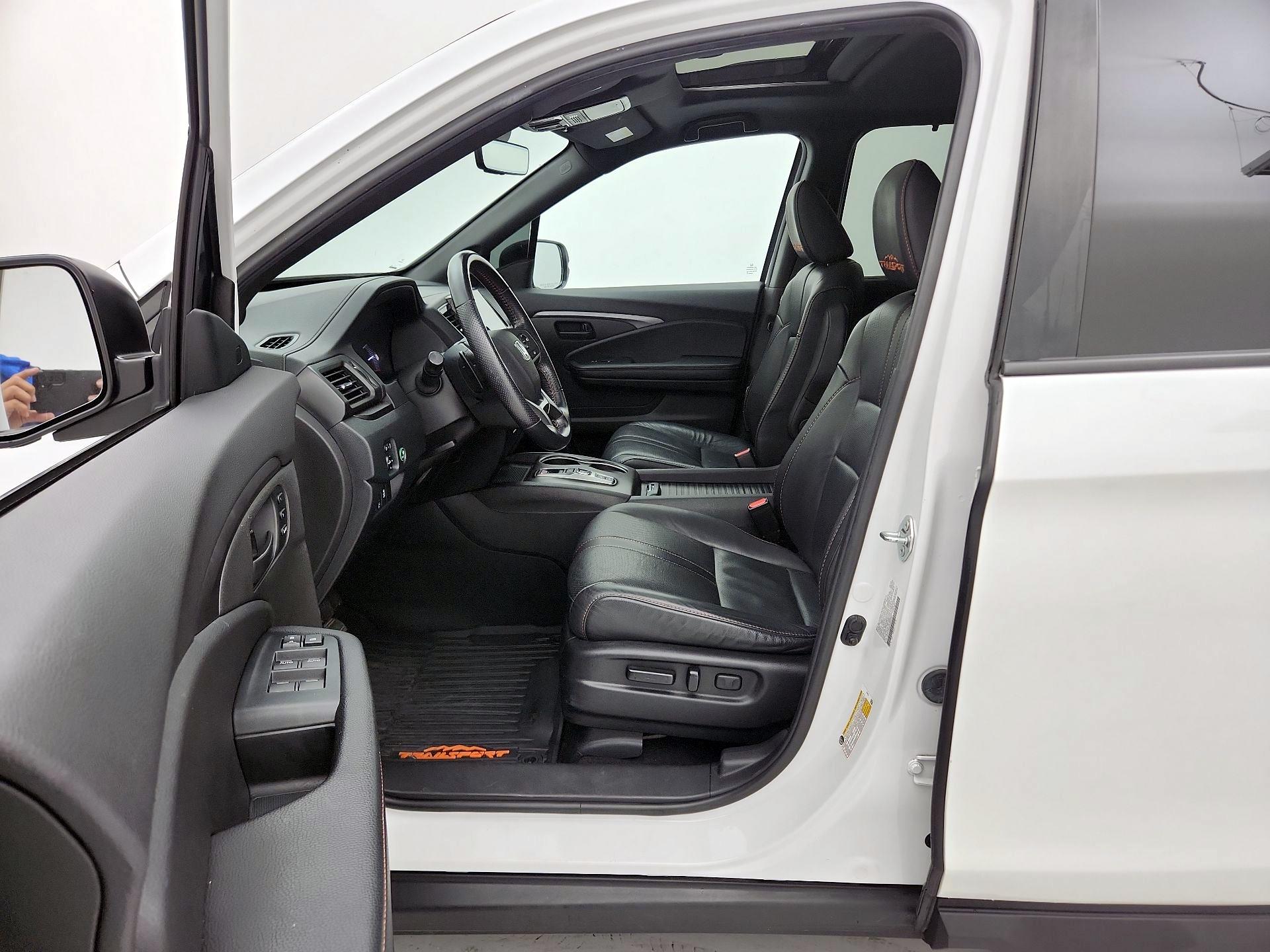 Thumbnail: 2022 Honda Passport - 11