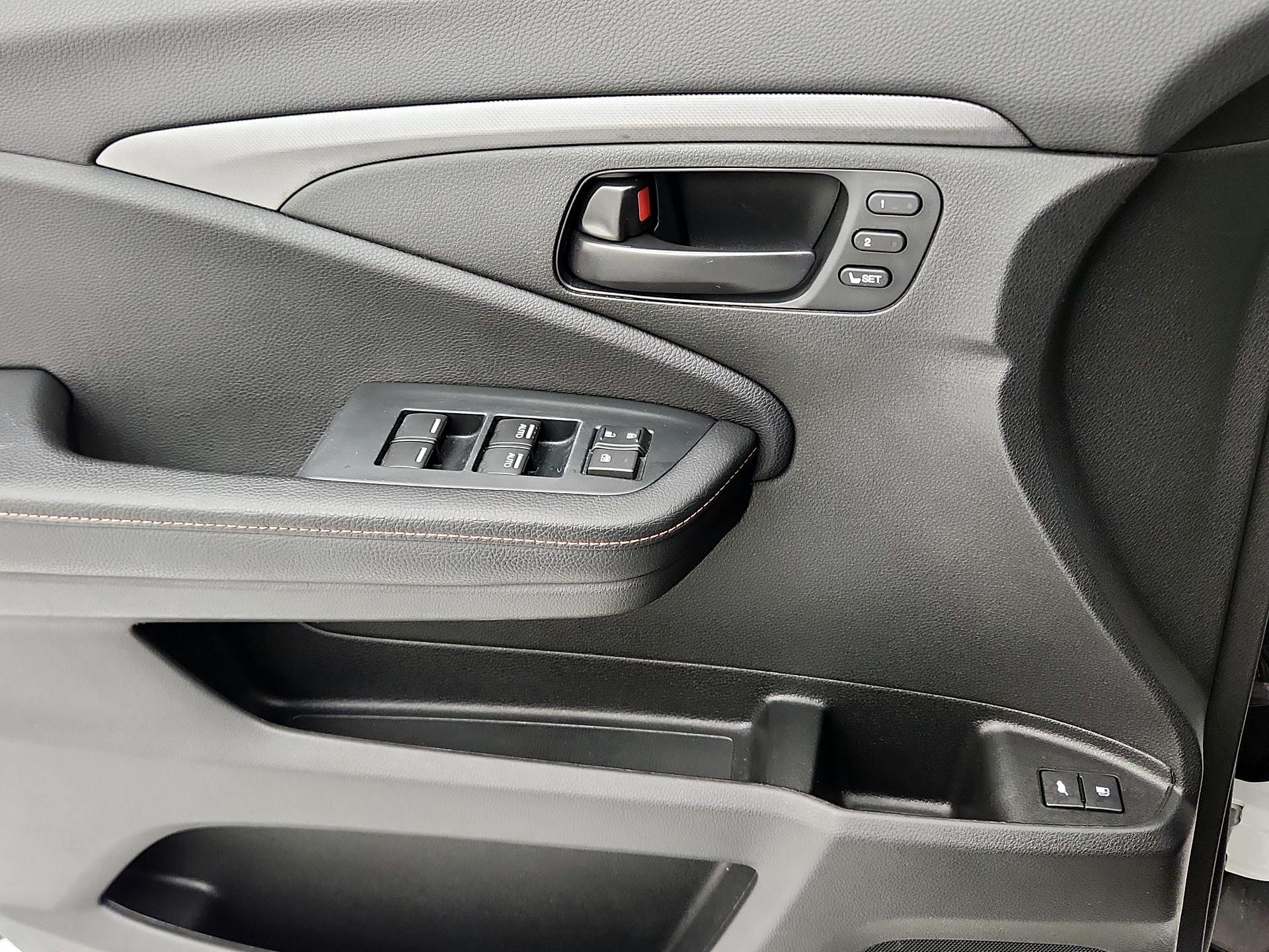 Thumbnail: 2022 Honda Passport - 12