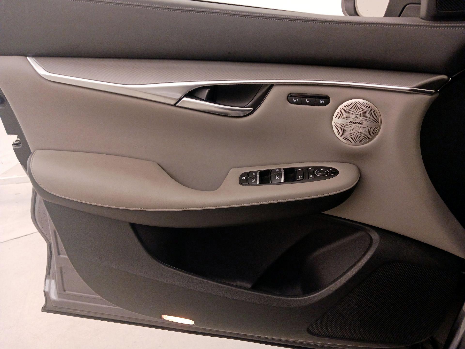 Thumbnail: 2023 INFINITI QX50 - 12