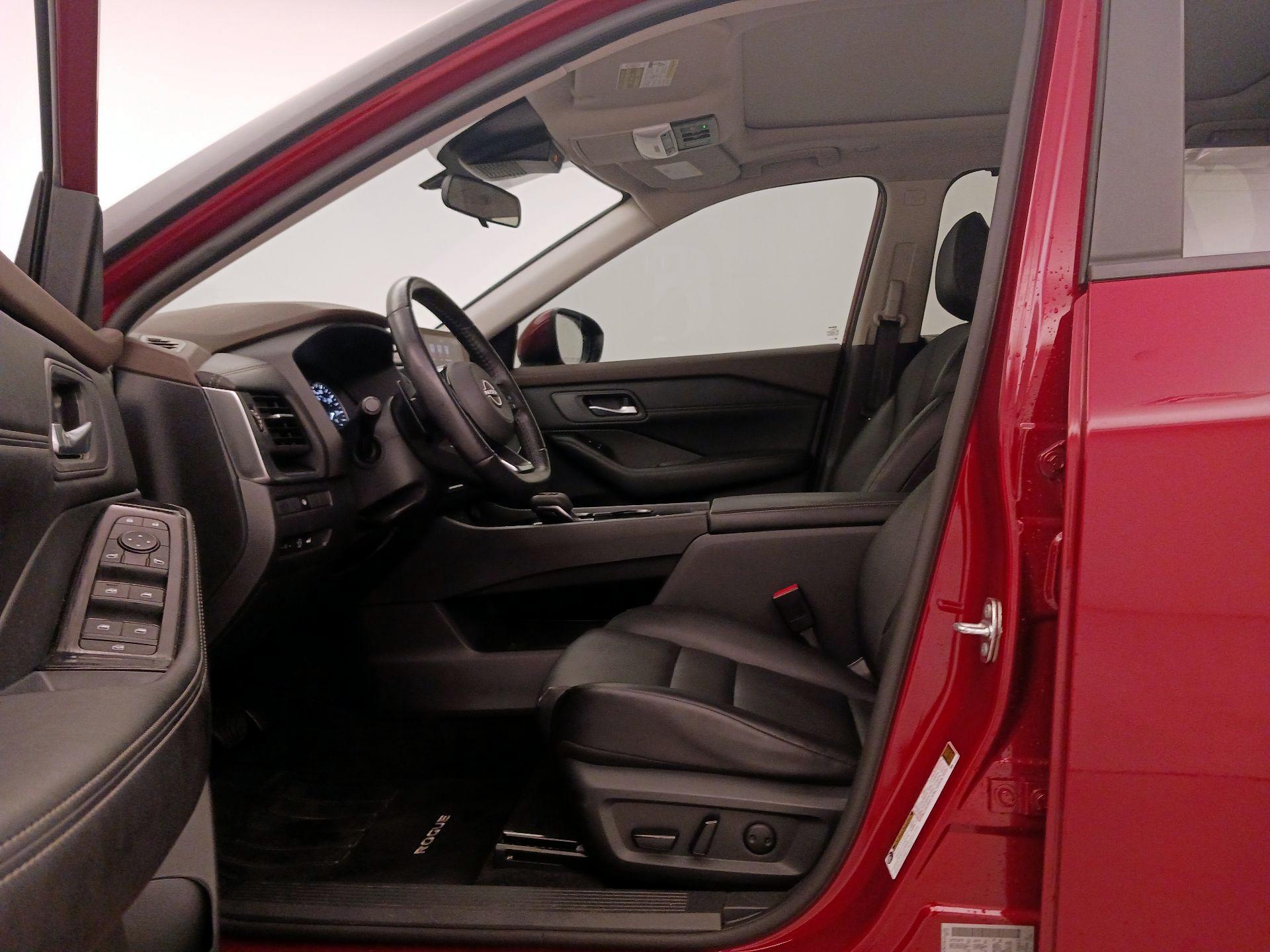 Thumbnail: 2023 Nissan Rogue - 11