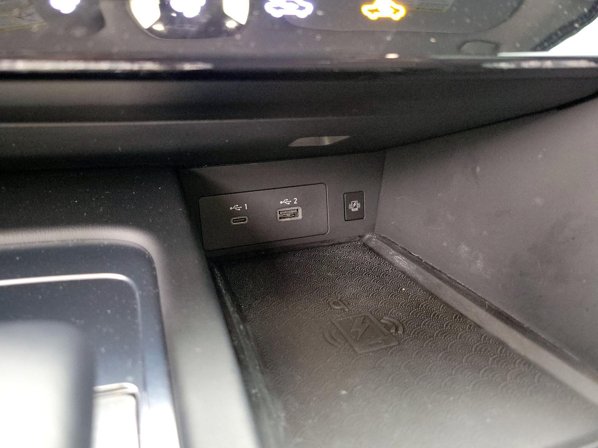 Thumbnail: 2023 INFINITI QX60 - 19