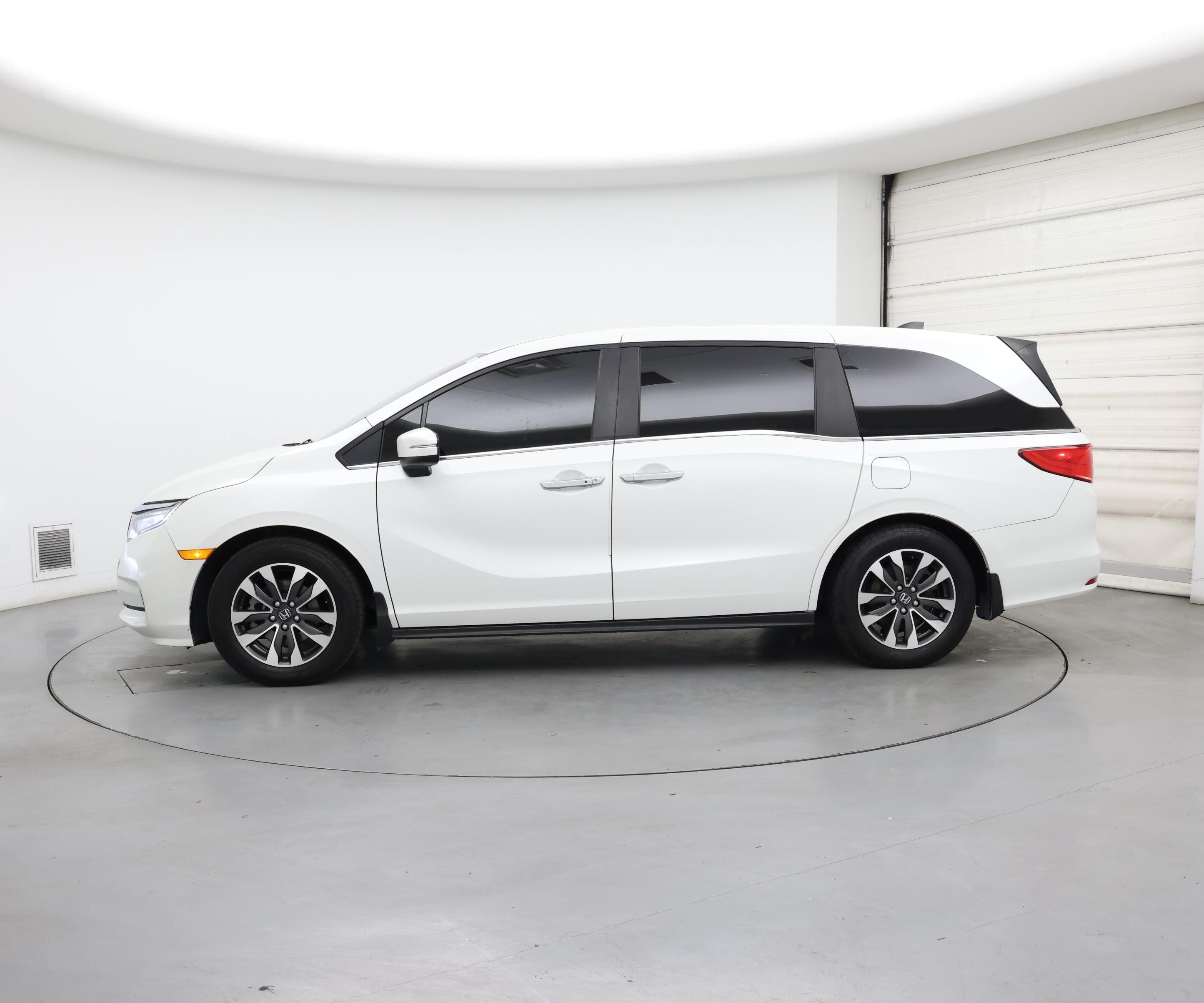 Thumbnail: 2022 Honda Odyssey - 3