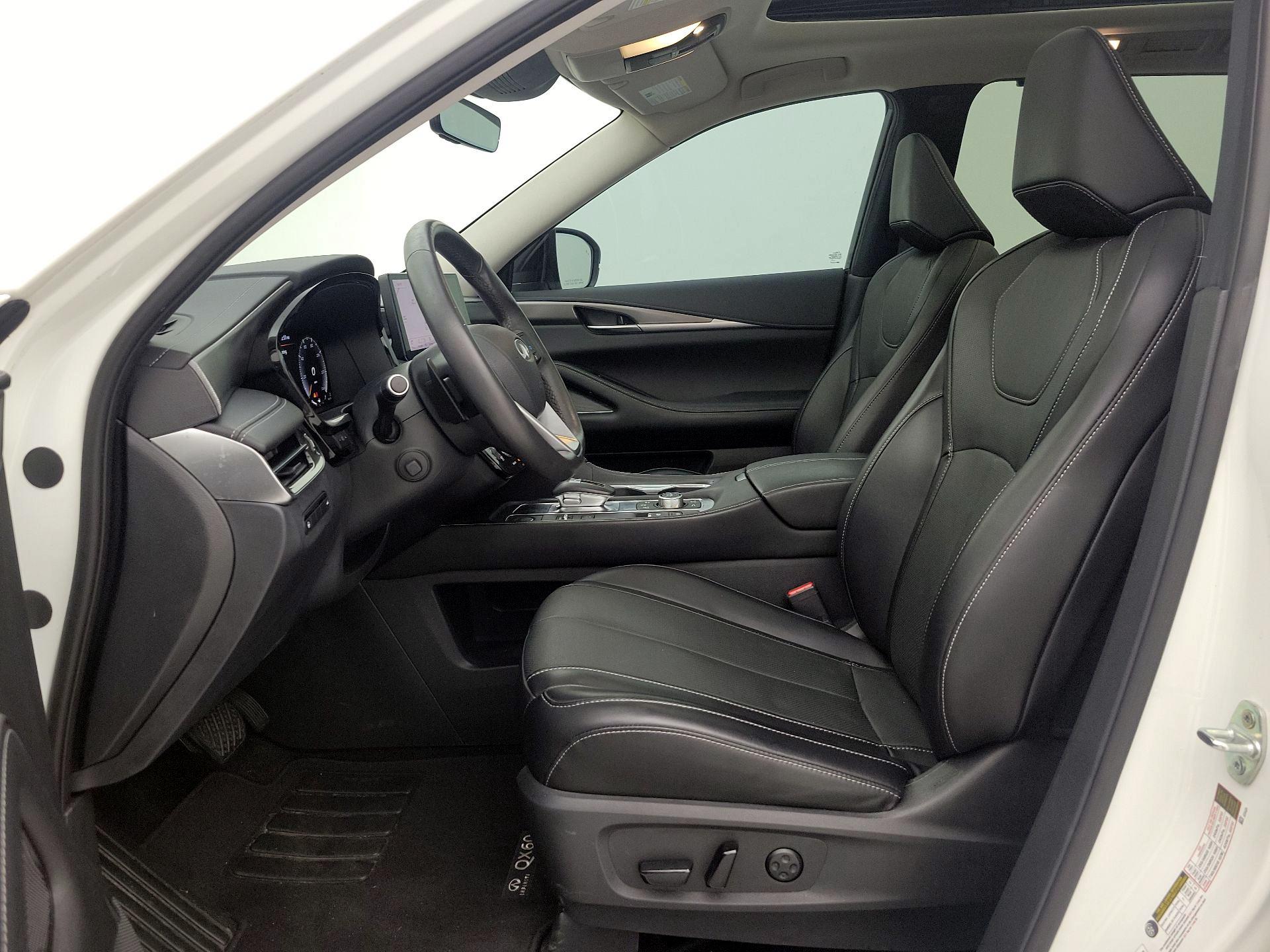 Thumbnail: 2023 INFINITI QX60 - 11