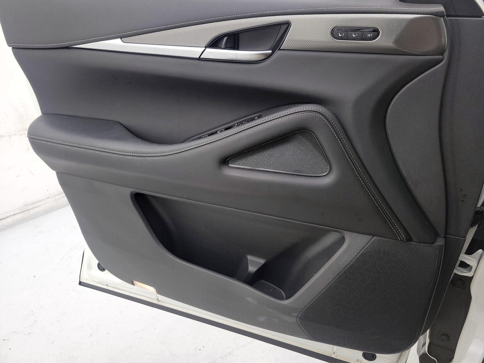 Thumbnail: 2023 INFINITI QX60 - 12