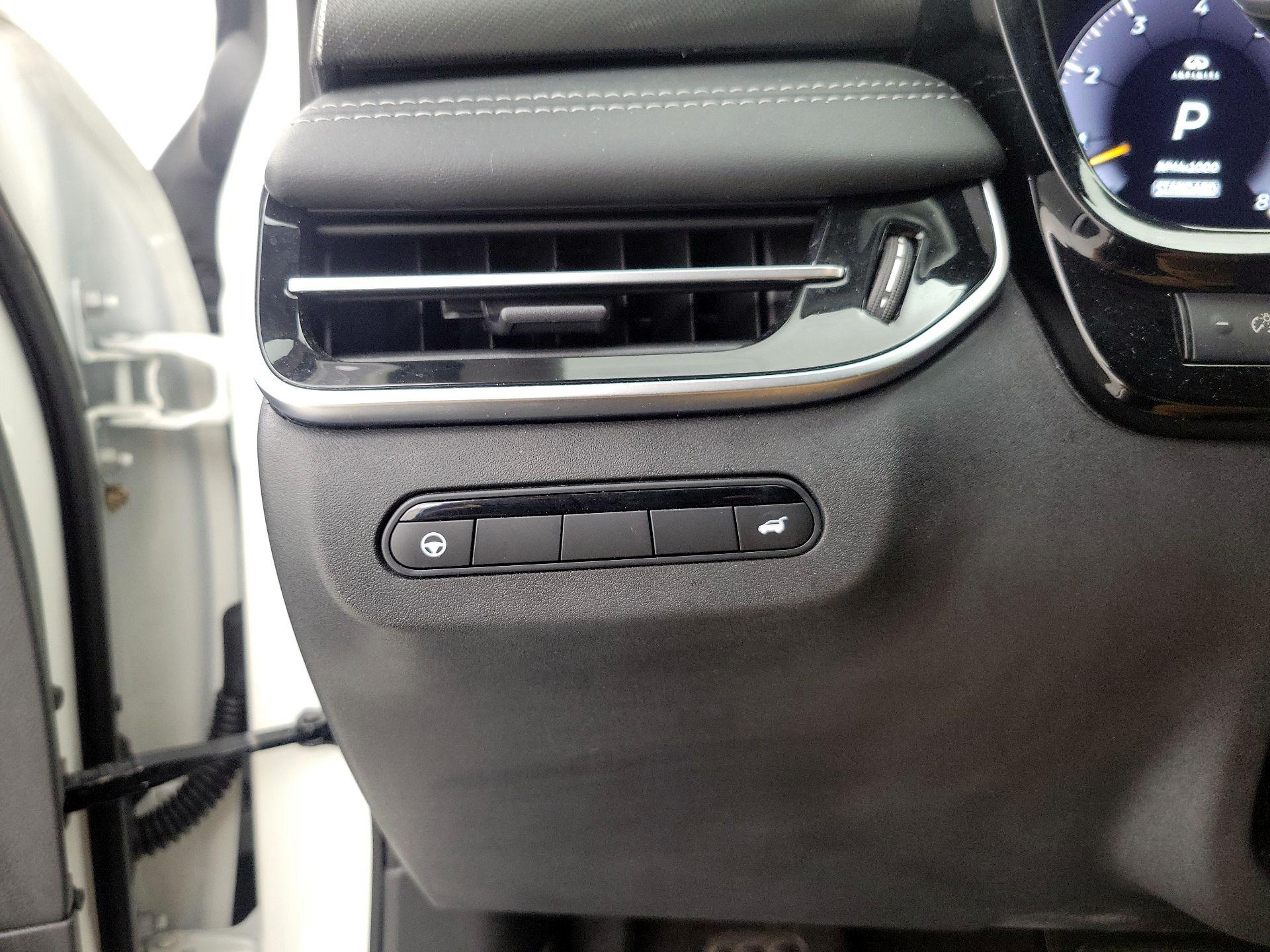 Thumbnail: 2023 INFINITI QX60 - 13