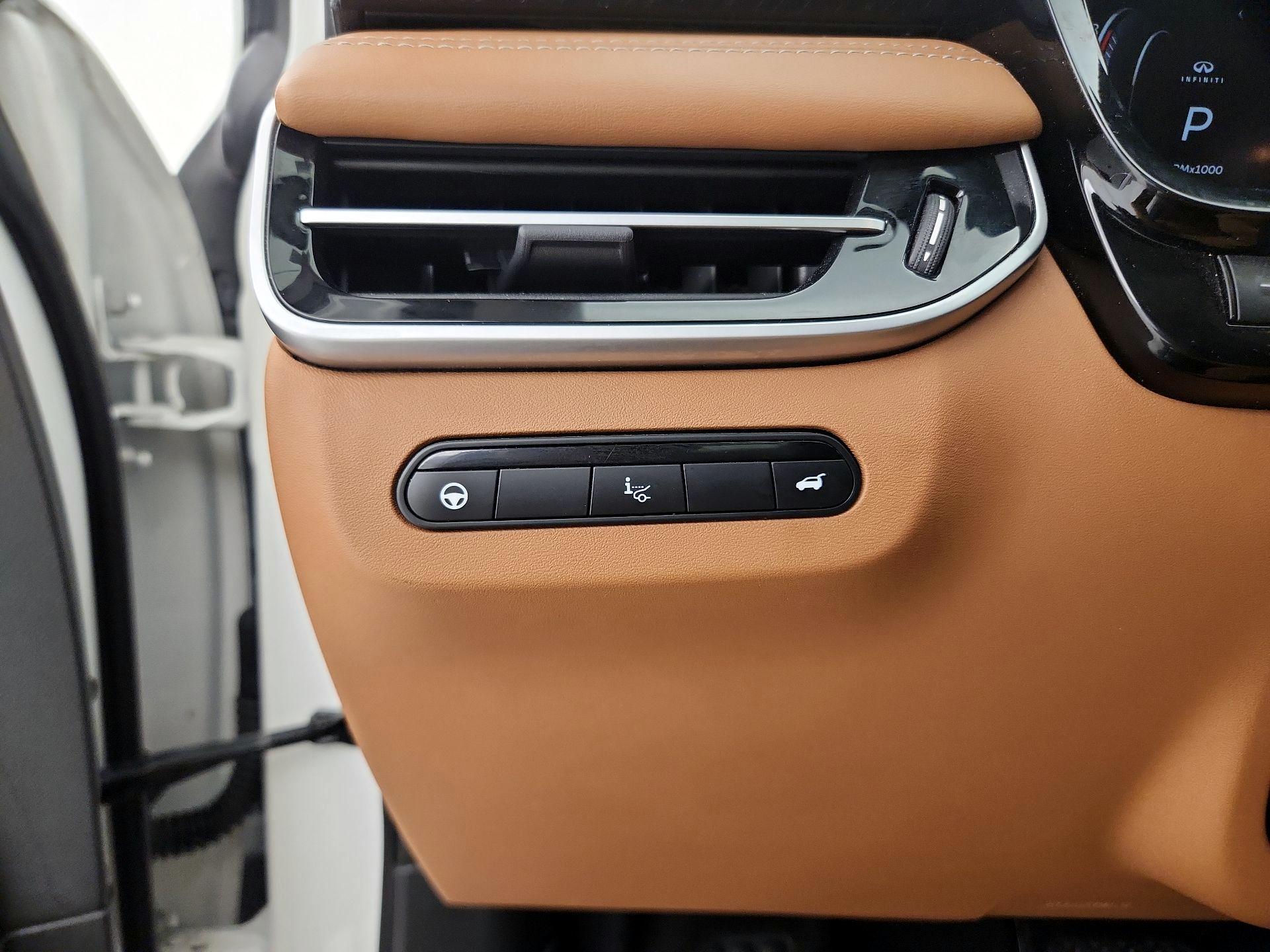 Thumbnail: 2023 INFINITI QX60 - 13