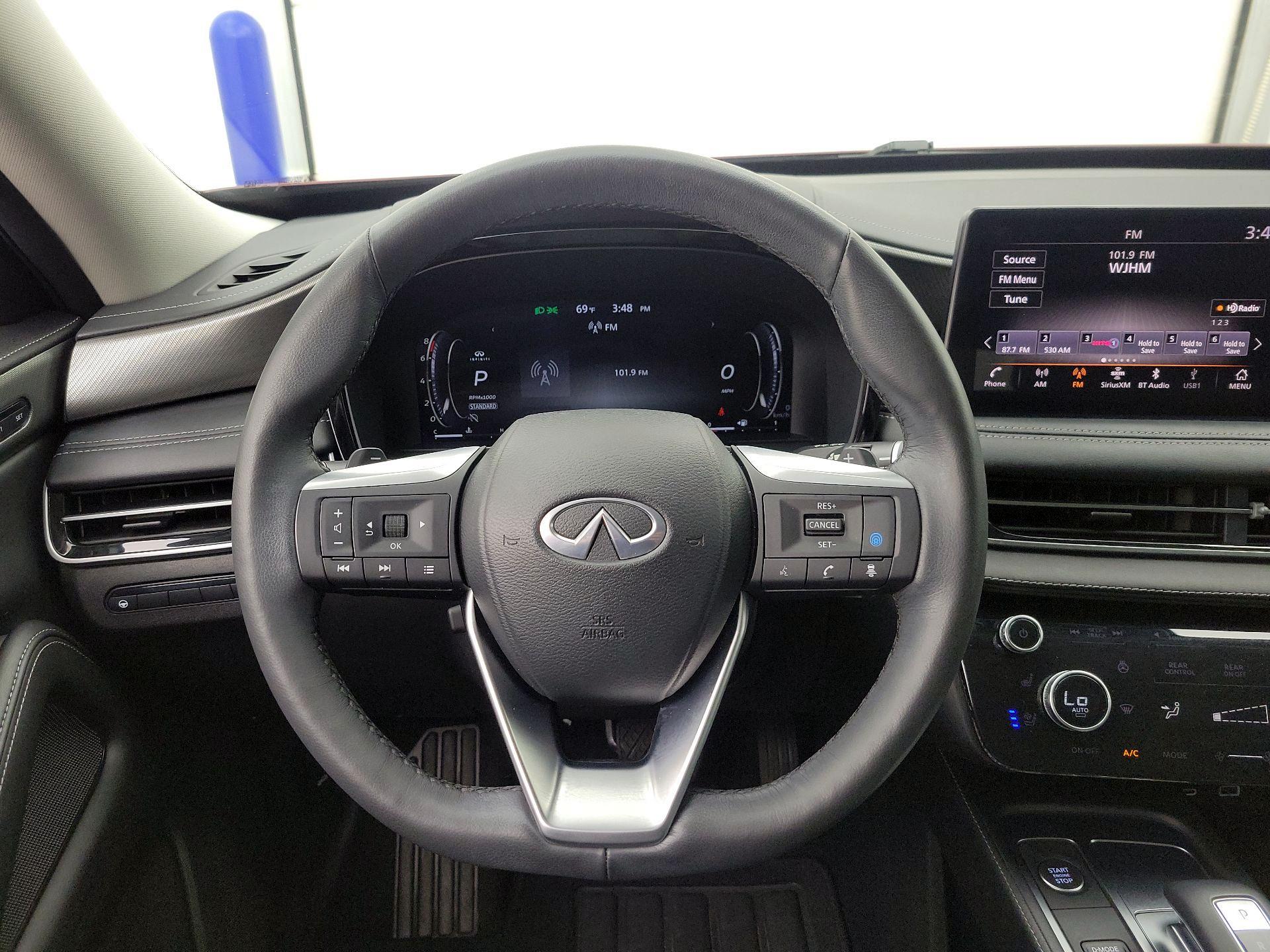 Thumbnail: 2023 INFINITI QX60 - 10