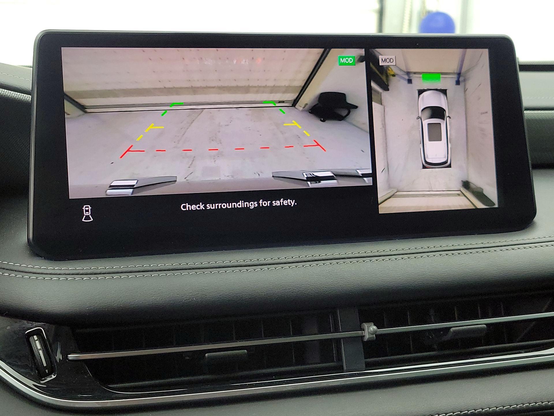 Thumbnail: 2023 INFINITI QX60 - 15