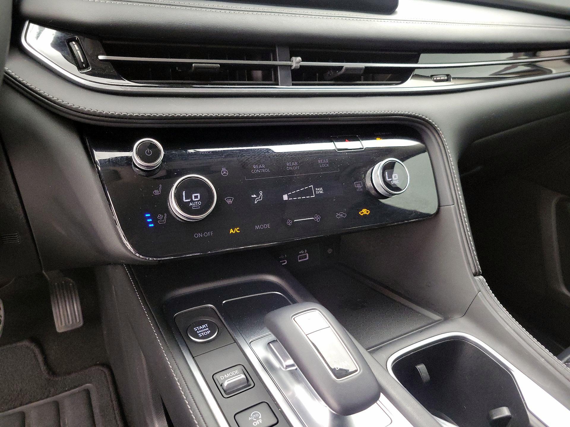 Thumbnail: 2023 INFINITI QX60 - 17