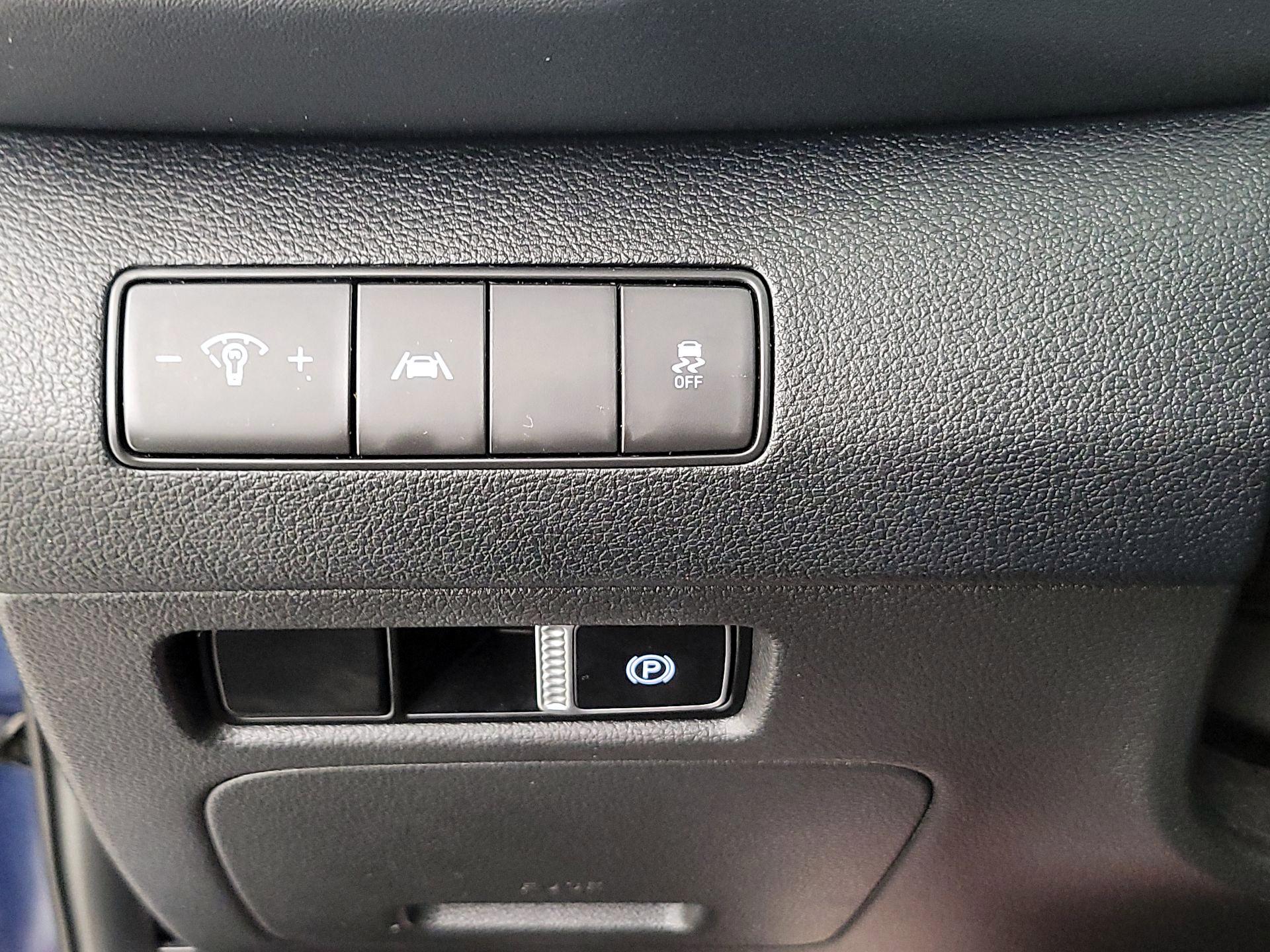 Thumbnail: 2022 Hyundai Santa Fe - 13