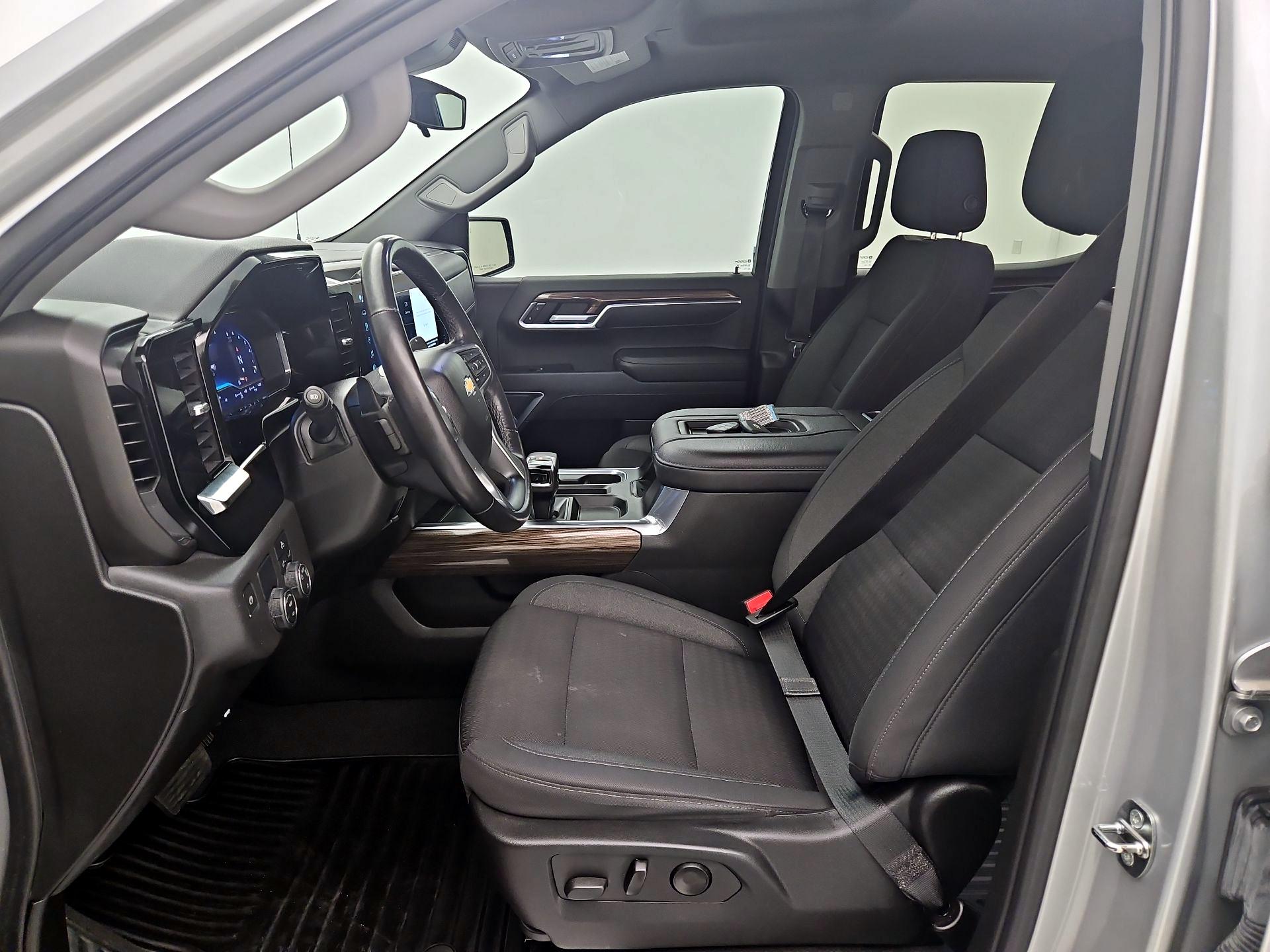 Thumbnail: 2022 Chevrolet Silverado 1500 - 11