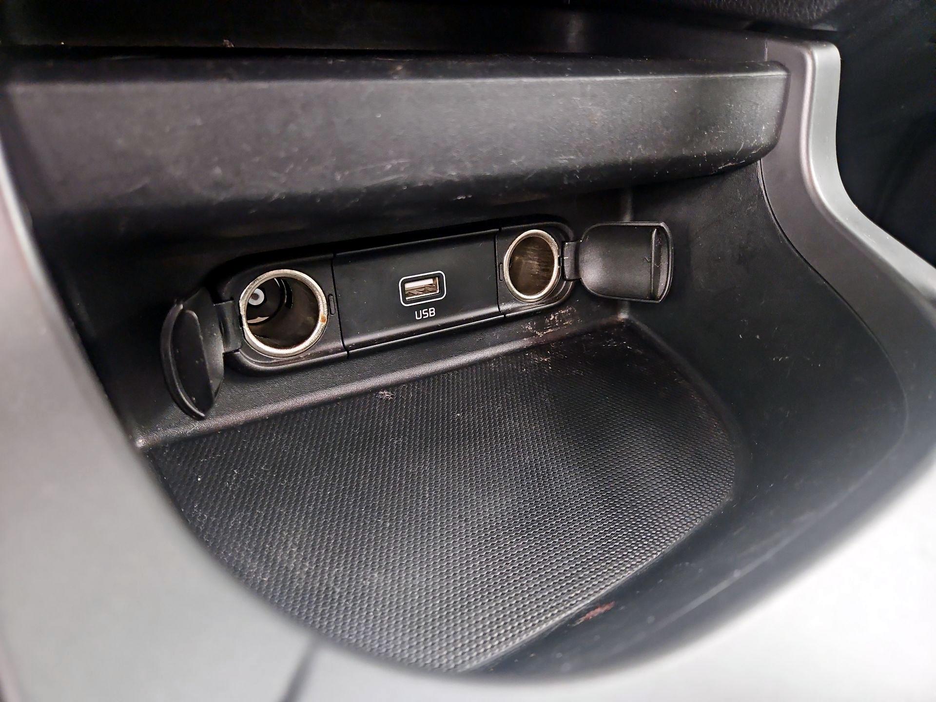 Thumbnail: 2023 Kia Seltos - 18