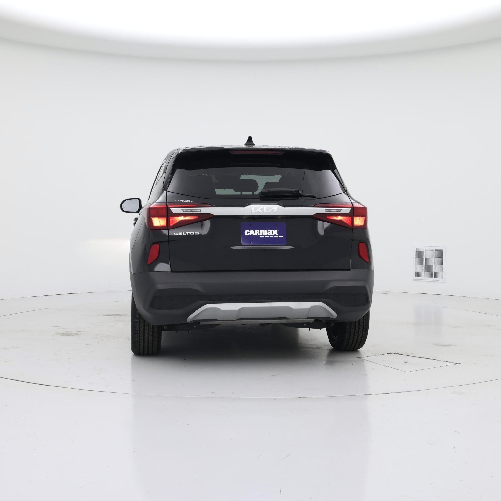 Thumbnail: 2023 Kia Seltos - 6