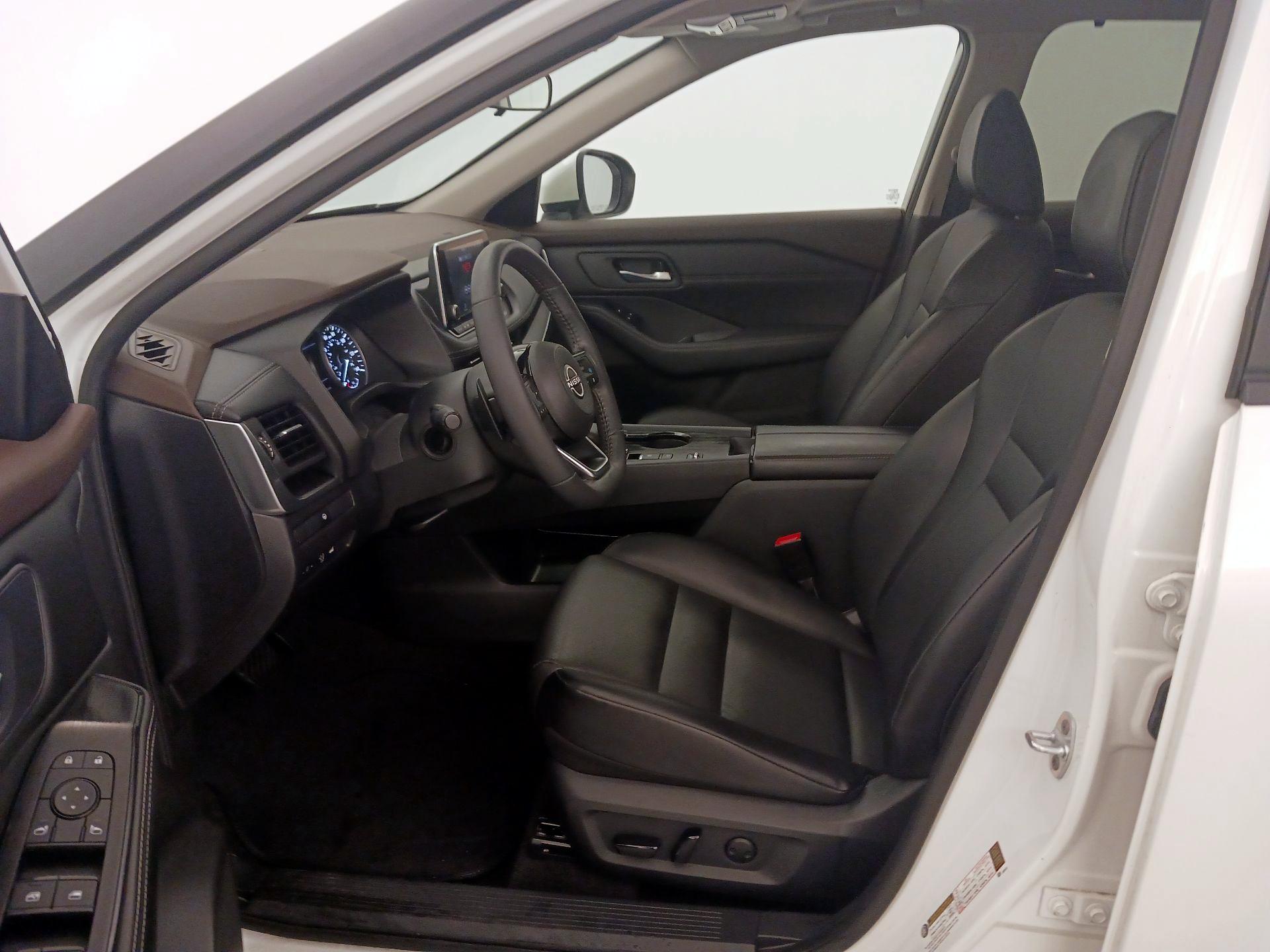 Thumbnail: 2023 Nissan Rogue - 11