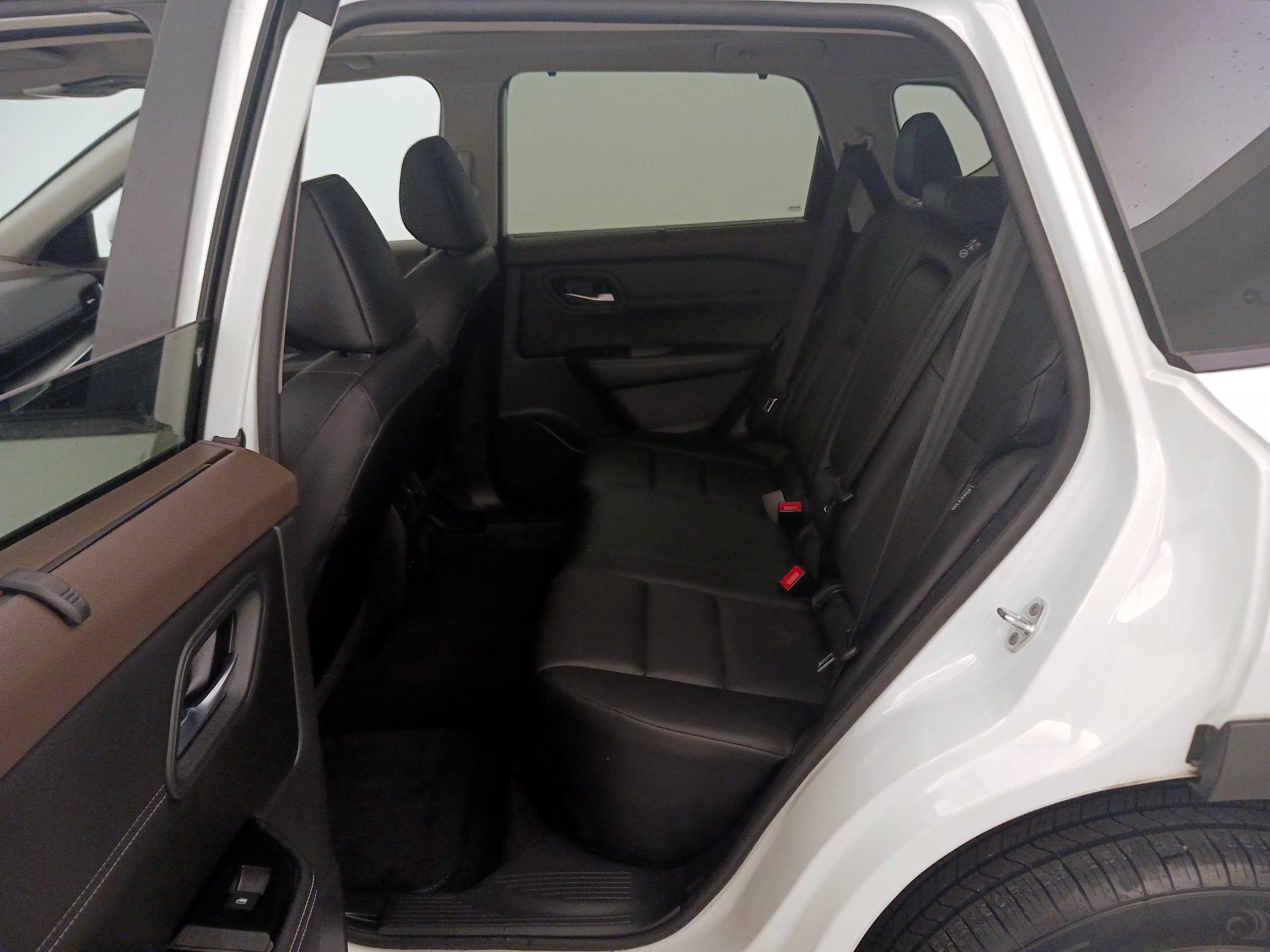 Thumbnail: 2023 Nissan Rogue - 20