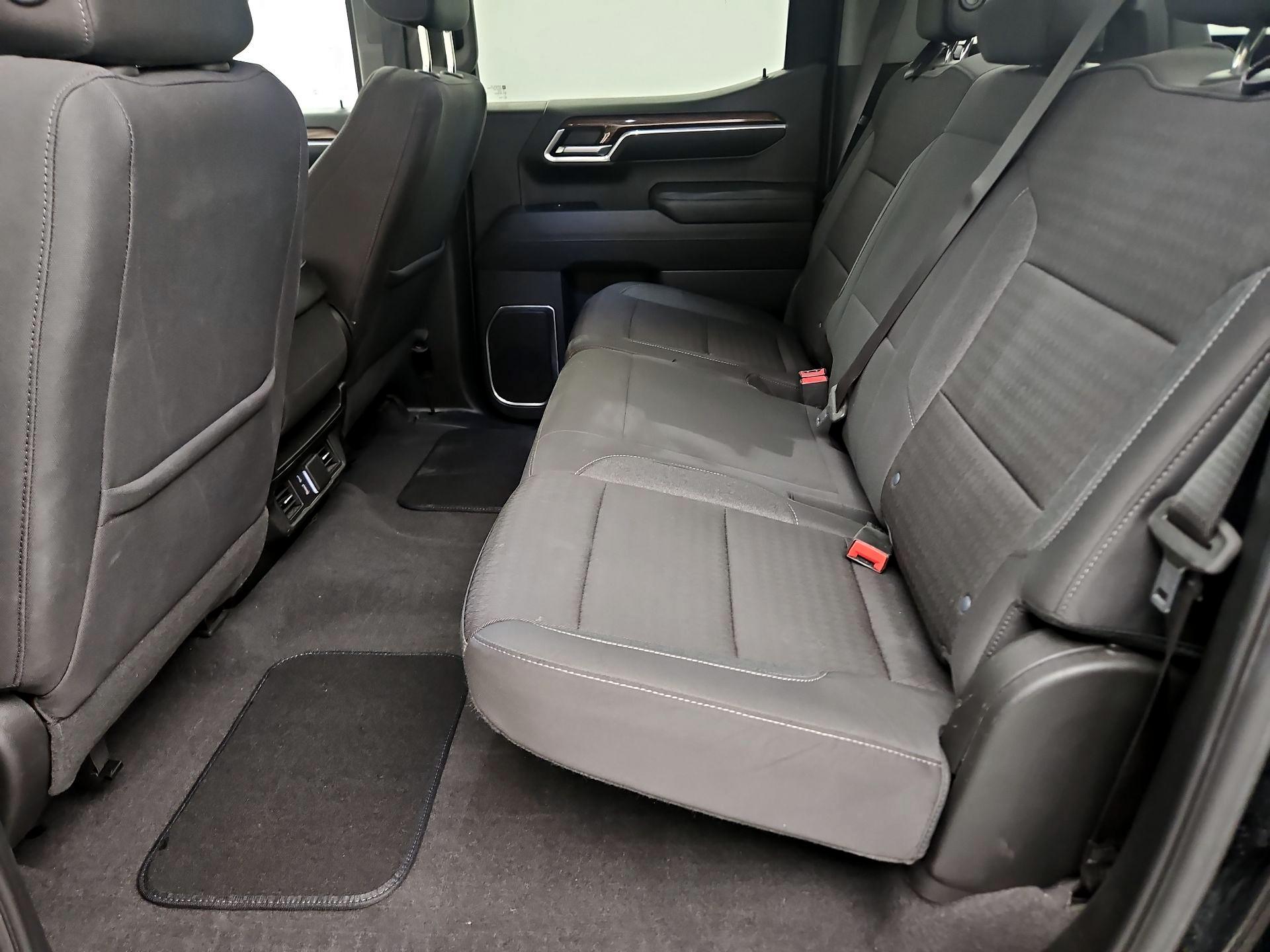 Thumbnail: 2023 Chevrolet Silverado 1500 - 19