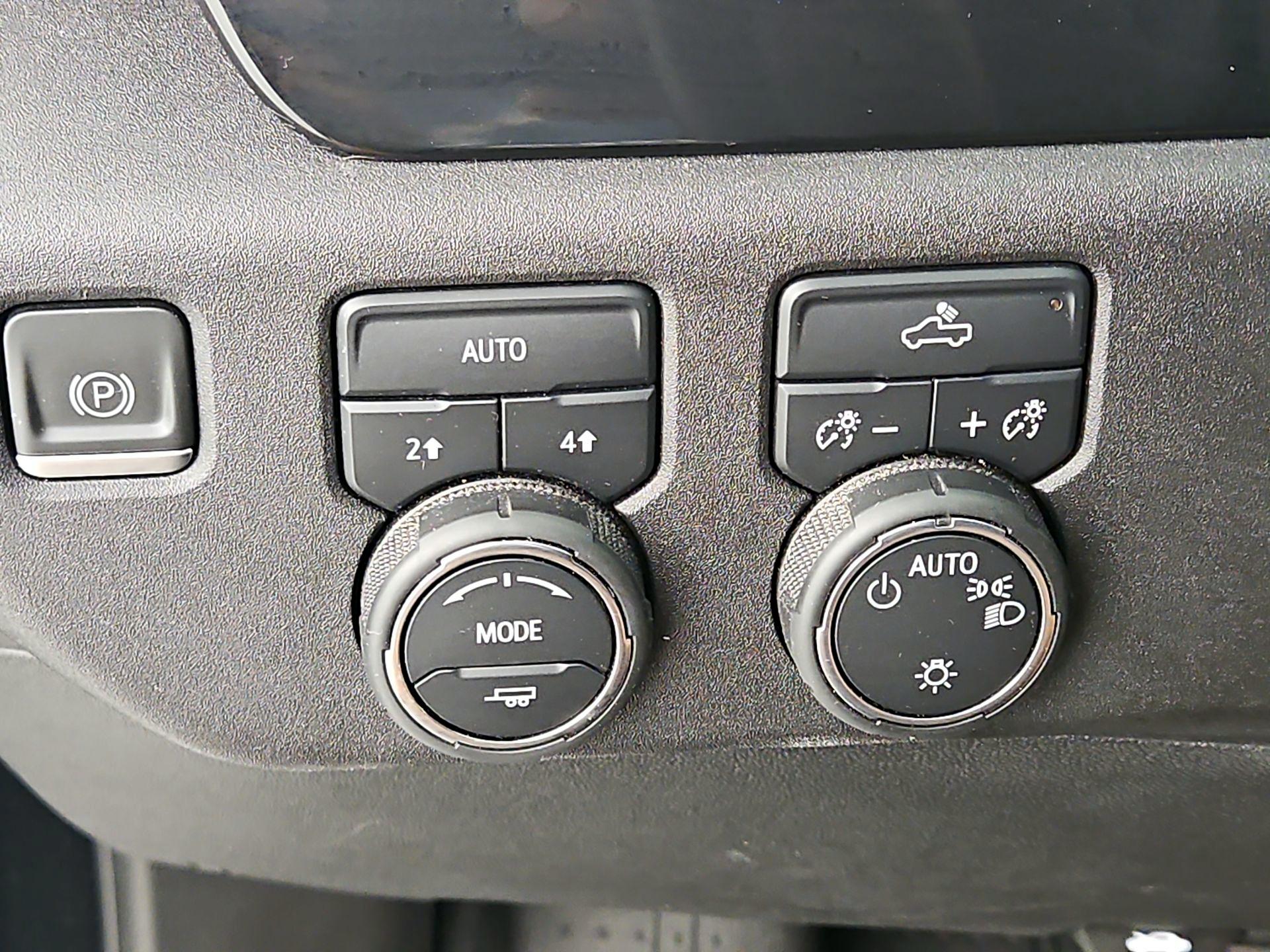 Thumbnail: 2023 Chevrolet Silverado 1500 - 13